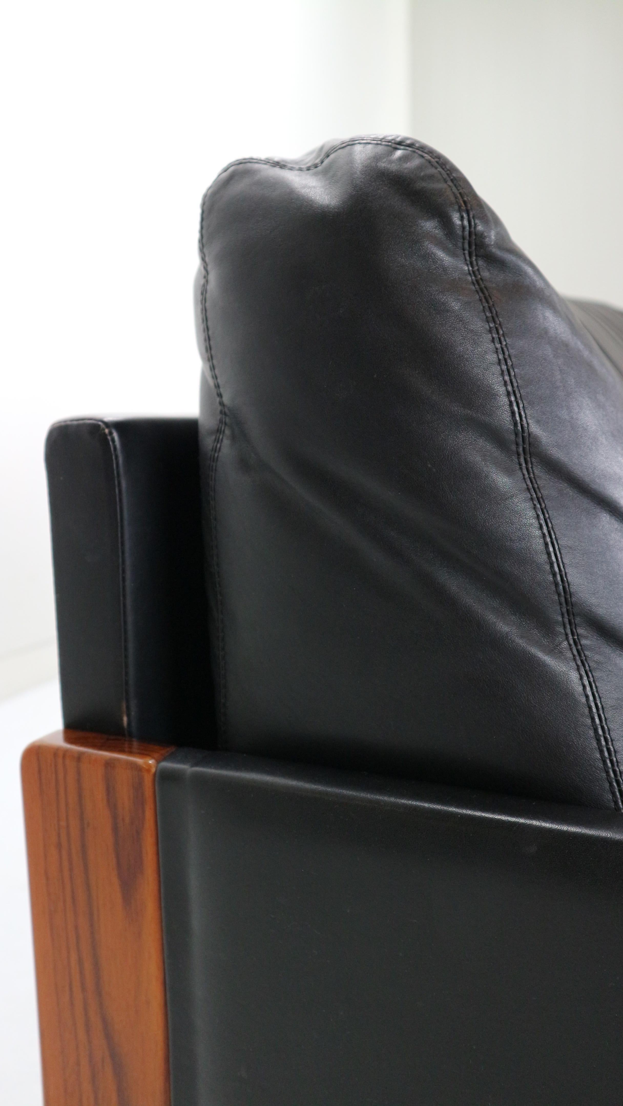 Afra & Tobia Scarpa Black Leather 2-Seat Sofa for Cassina Model-920, 1960s 11