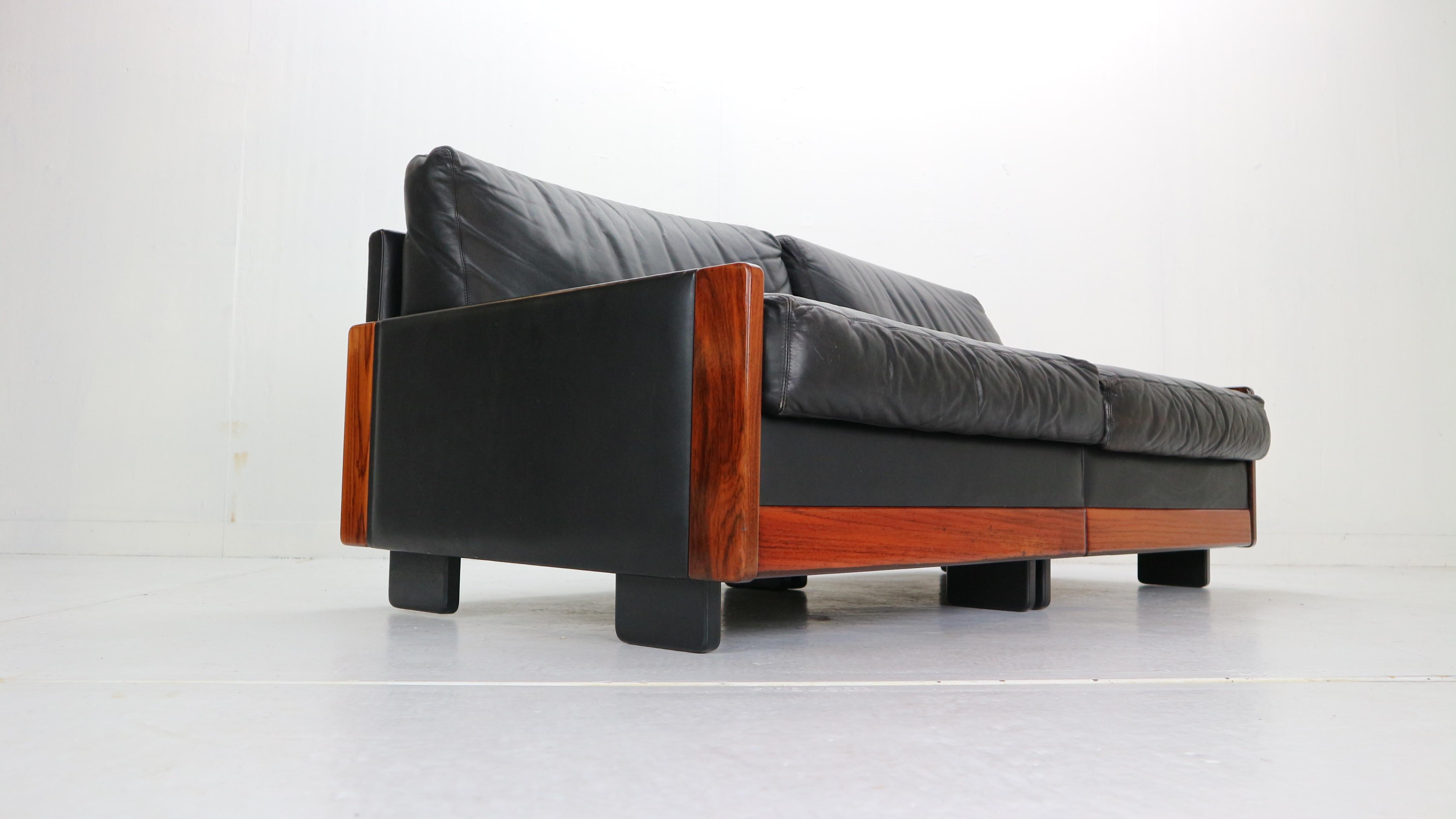 Afra & Tobia Scarpa Black Leather 2-Seat Sofa for Cassina Model-920, 1960s In Good Condition In The Hague, NL