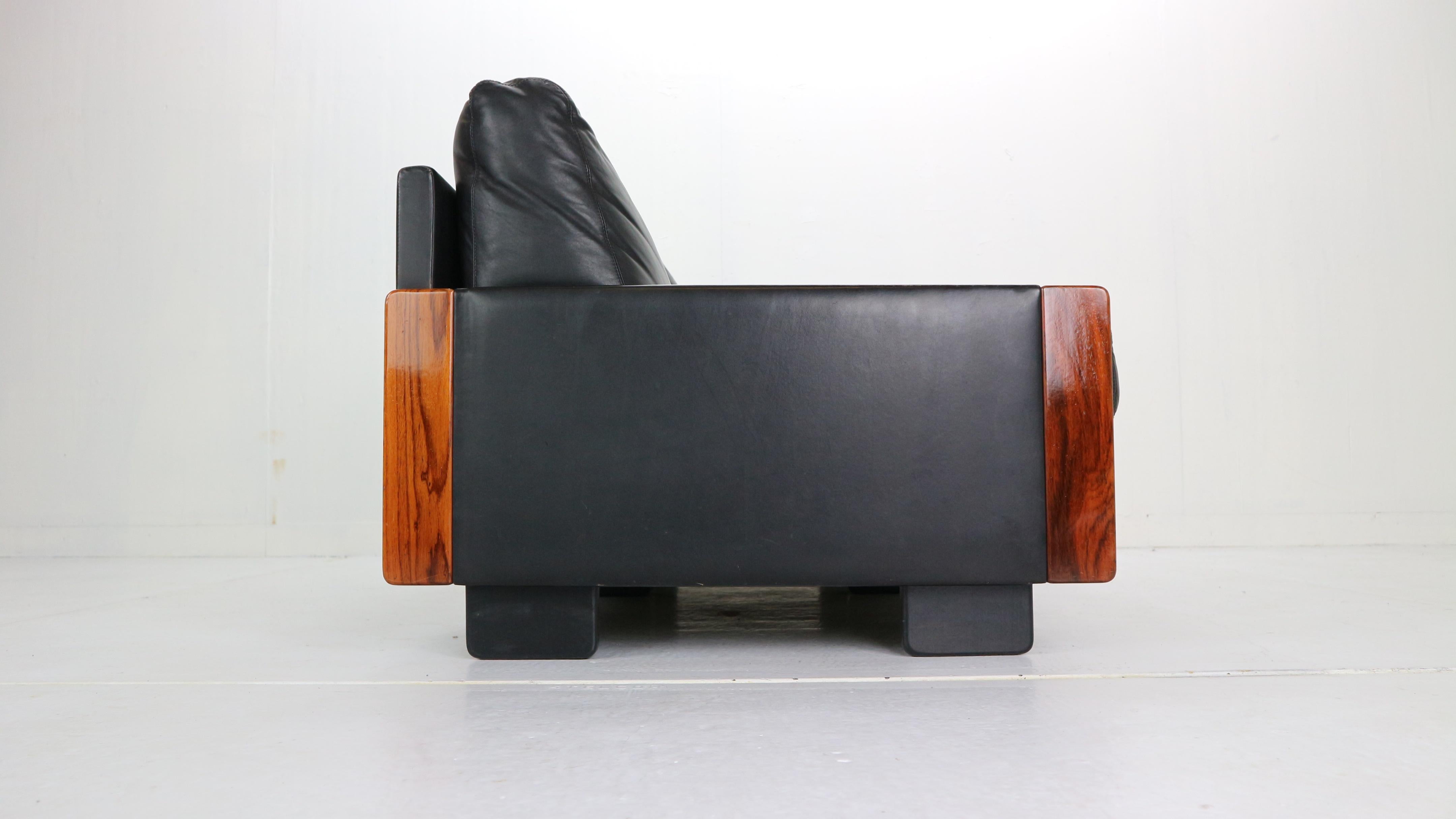 Mid-20th Century Afra & Tobia Scarpa Black Leather 2-Seat Sofa for Cassina Model-920, 1960s