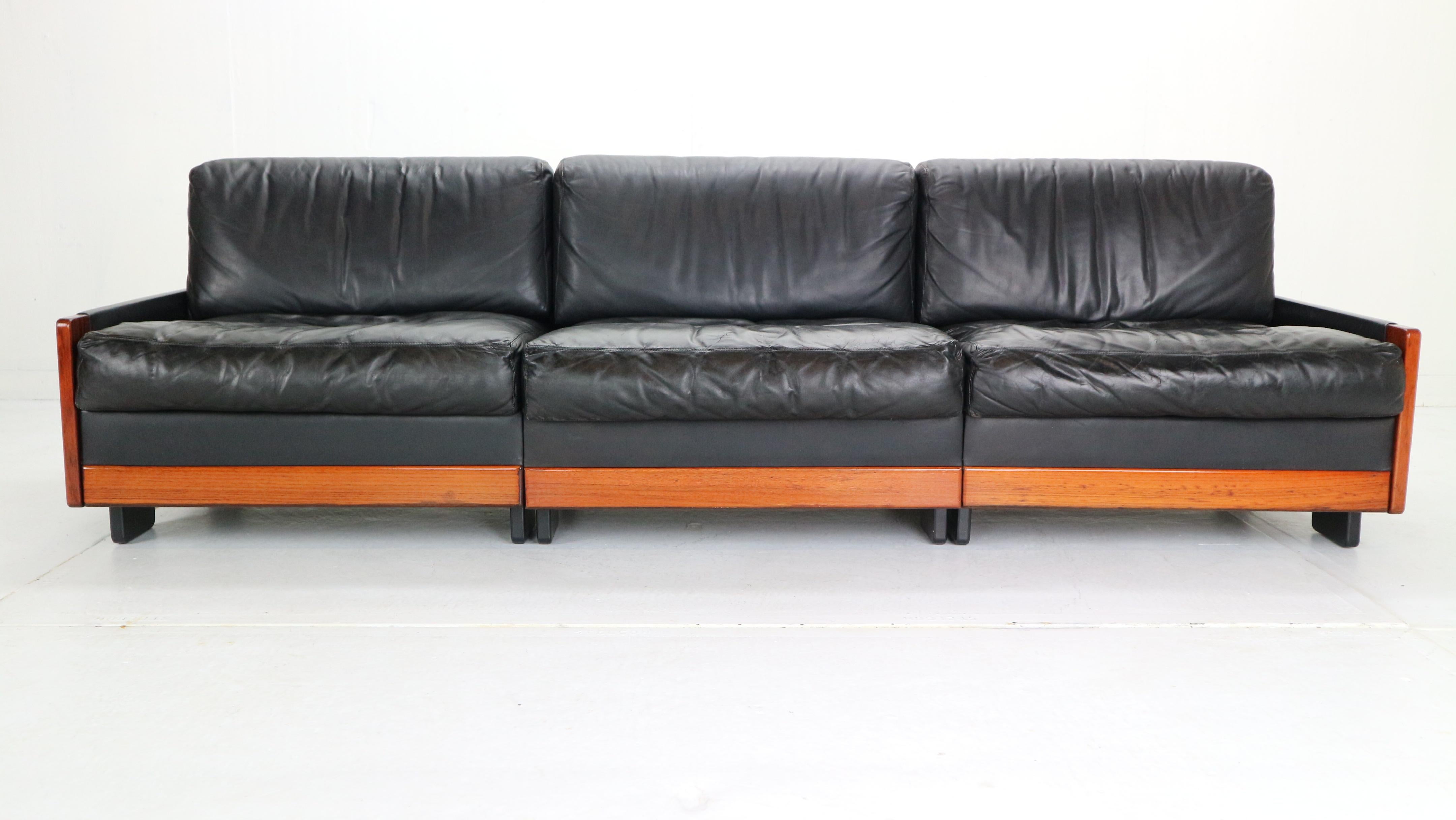 Mid-Century Modern Afra & Tobia Scarpa Black Leather 3-Seat Sofa for Cassina Model-920, 1960s