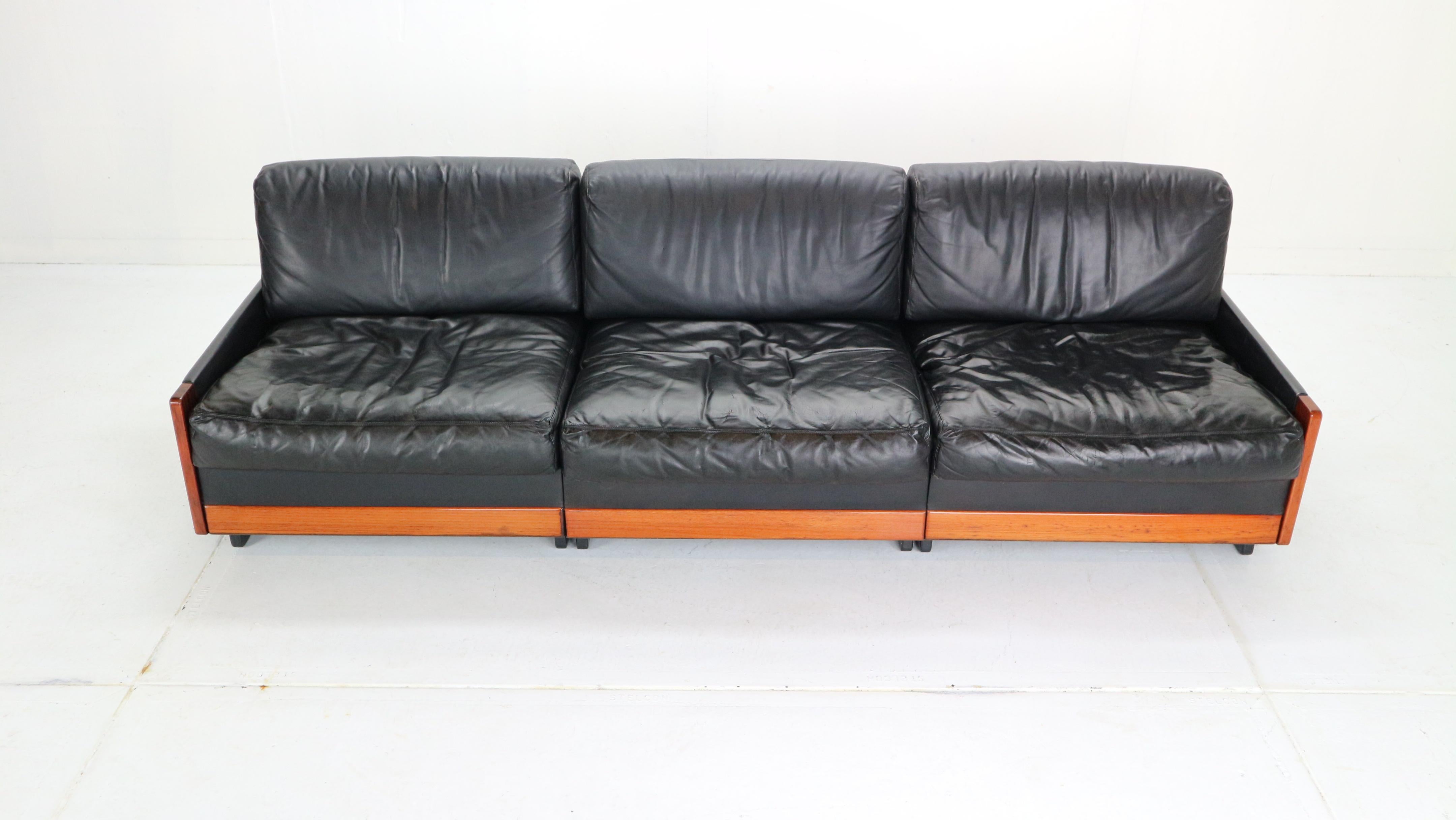 Afra & Tobia Scarpa Black Leather 3-Seat Sofa for Cassina Model-920, 1960s In Good Condition In The Hague, NL