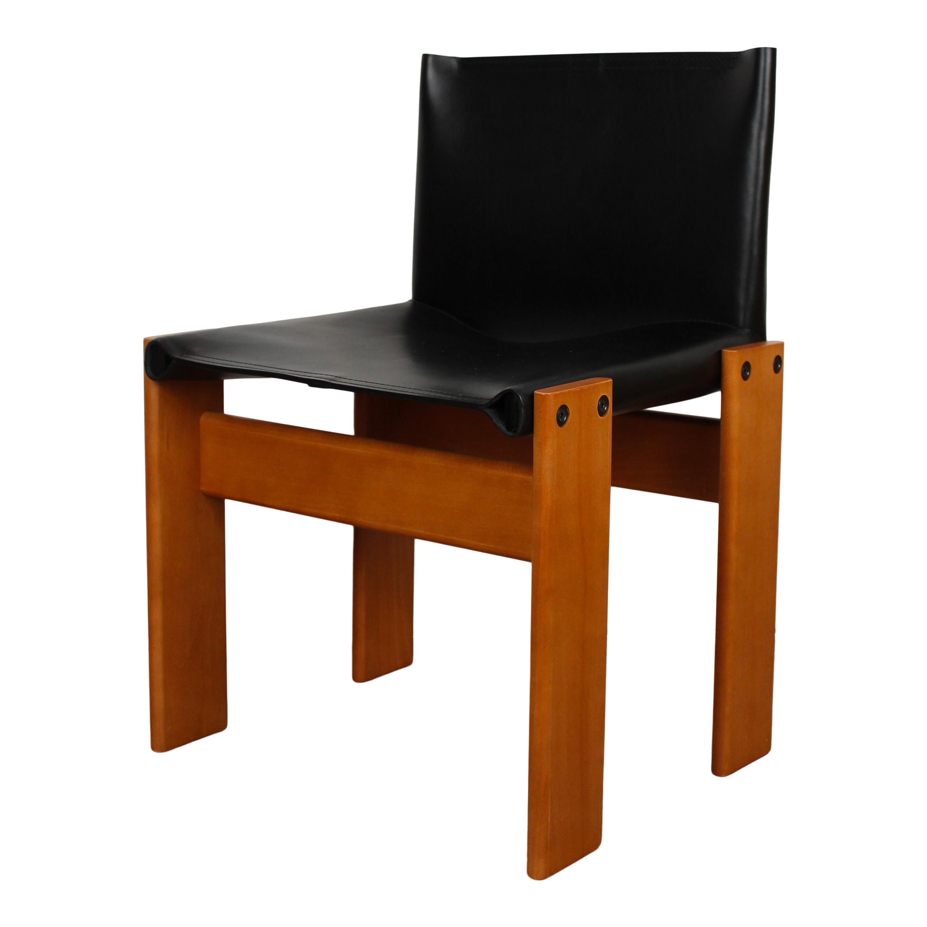 Afra & Tobia Scarpa Black & Red Leather Monk Dining Chair for Molteni, Set of 8 For Sale 6