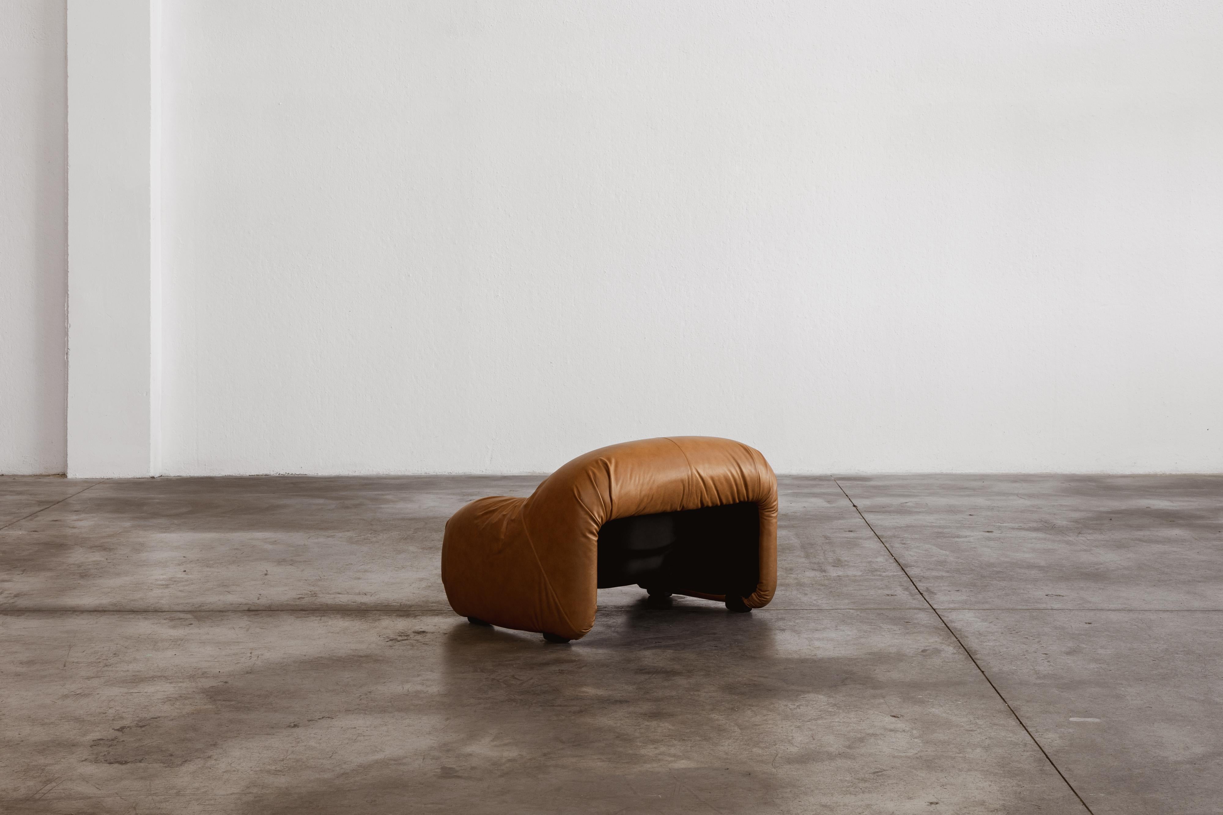 Afra & Tobia Scarpa “Bonanza” Armchair for C&B Italia, Cognac Leather, 1969 For Sale 1