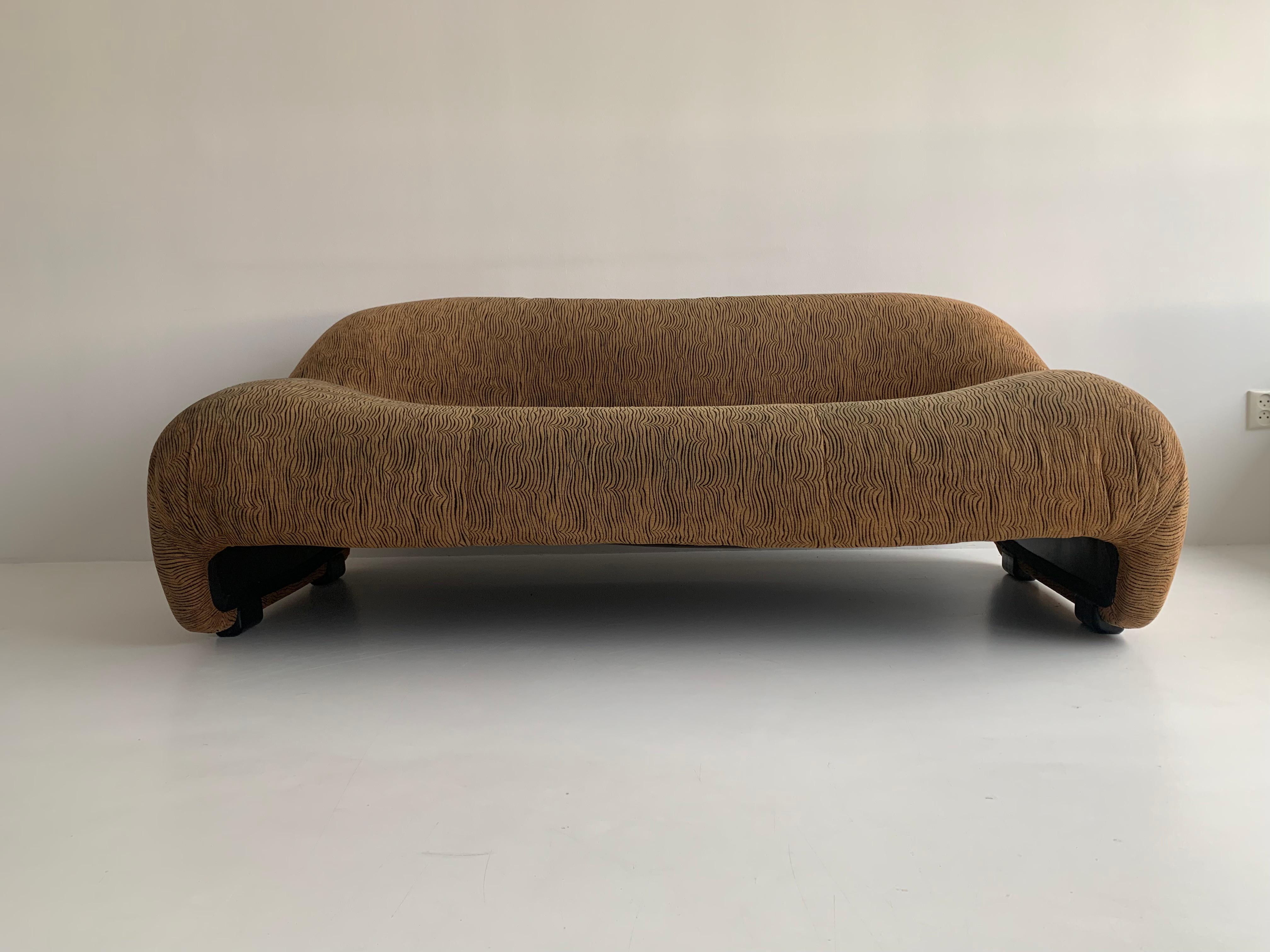Afra & Tobia Scarpa ‘Bonanza’ love seat sofa for C&B Italia, 1969  In Good Condition For Sale In Delft, NL