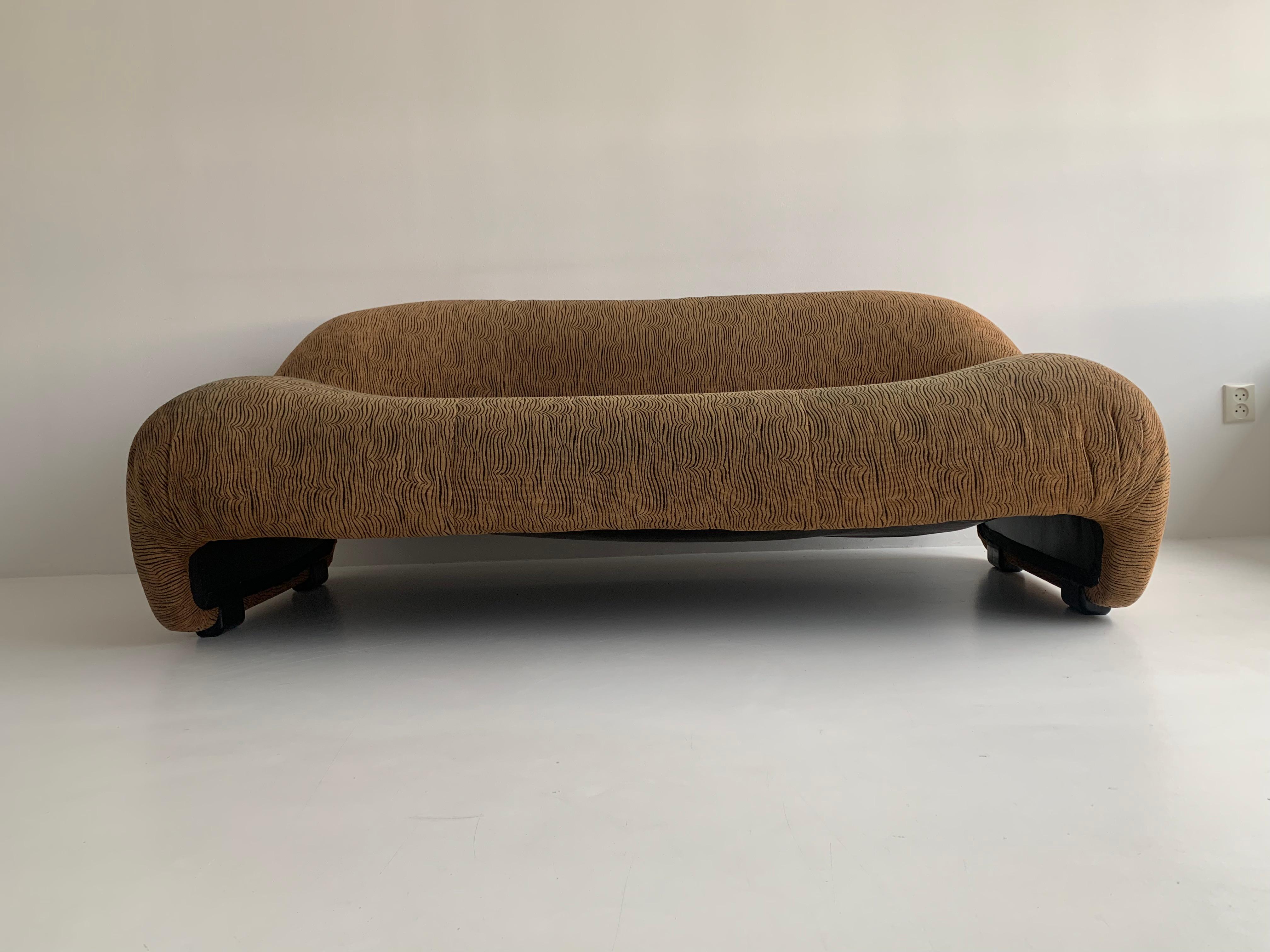 Mid-20th Century Afra & Tobia Scarpa ‘Bonanza’ love seat sofa for C&B Italia, 1969  For Sale