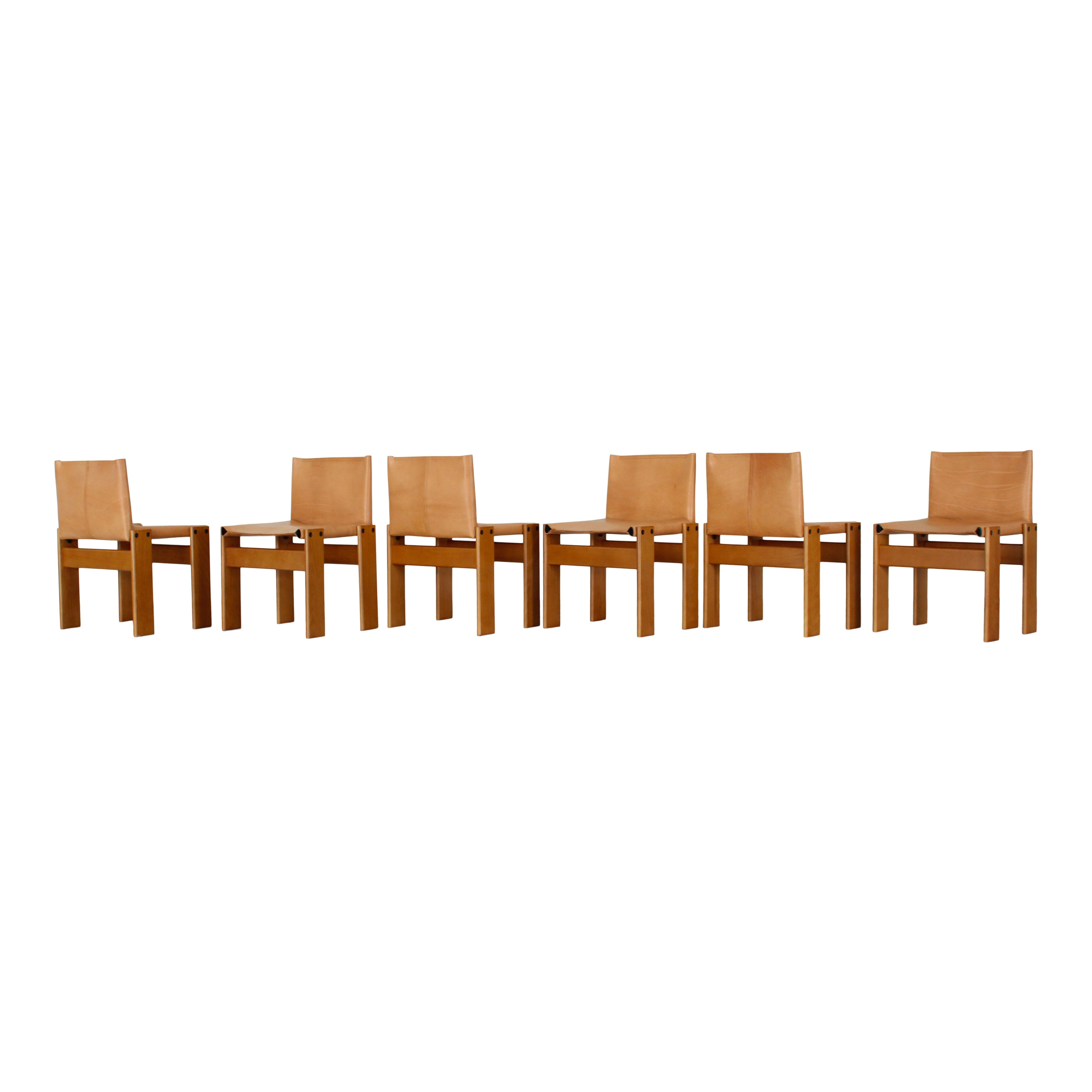 Ensemble de six chaises de salle à manger 