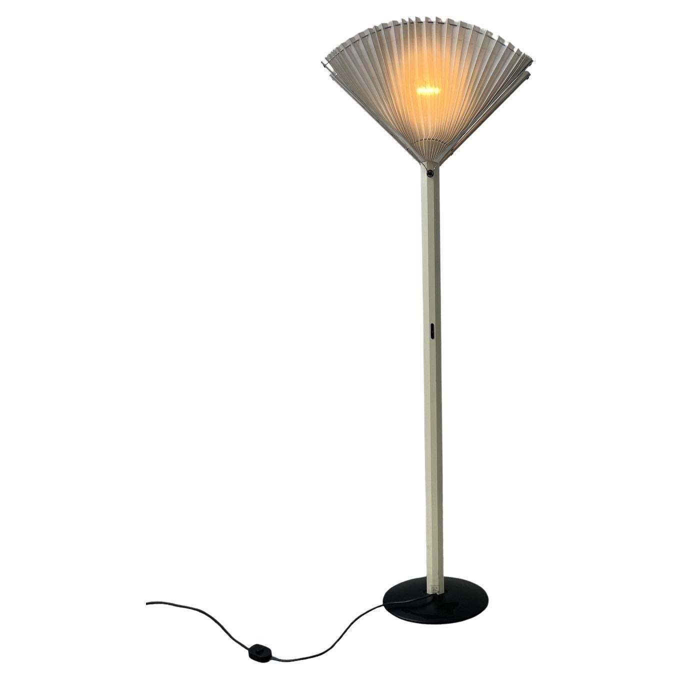 Afra 
Tobia Scarpa, 
Butterfly
 Stehleuchte, Seltene Champaigne Edition, Flos, 1985 im Angebot