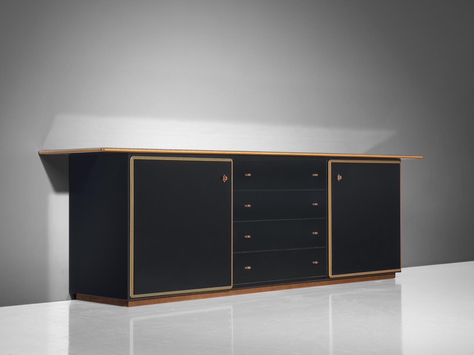 Afra and Tobia Scarpa Black Lacquered Cabinet (Moderne der Mitte des Jahrhunderts)