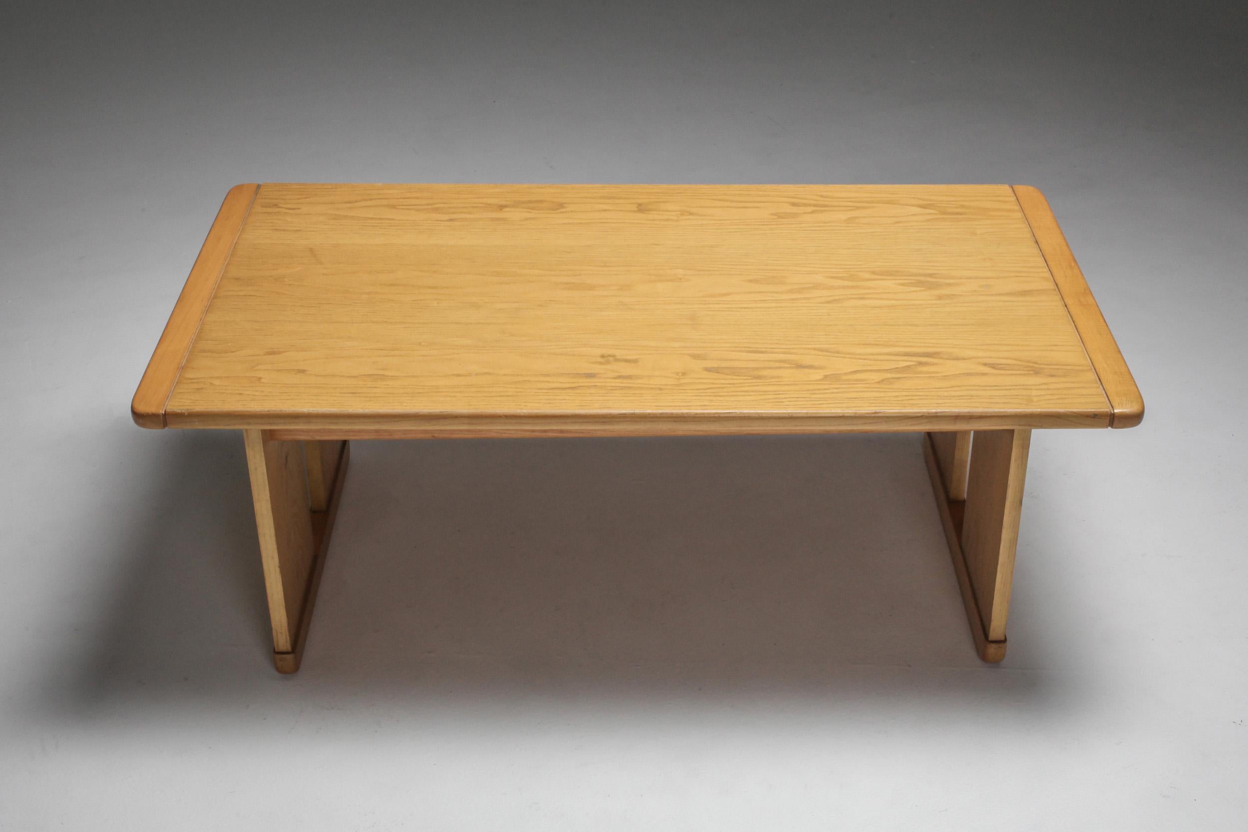 Late 20th Century Afra & Tobia Scarpa Coffee Table for Maxalto, 1970s