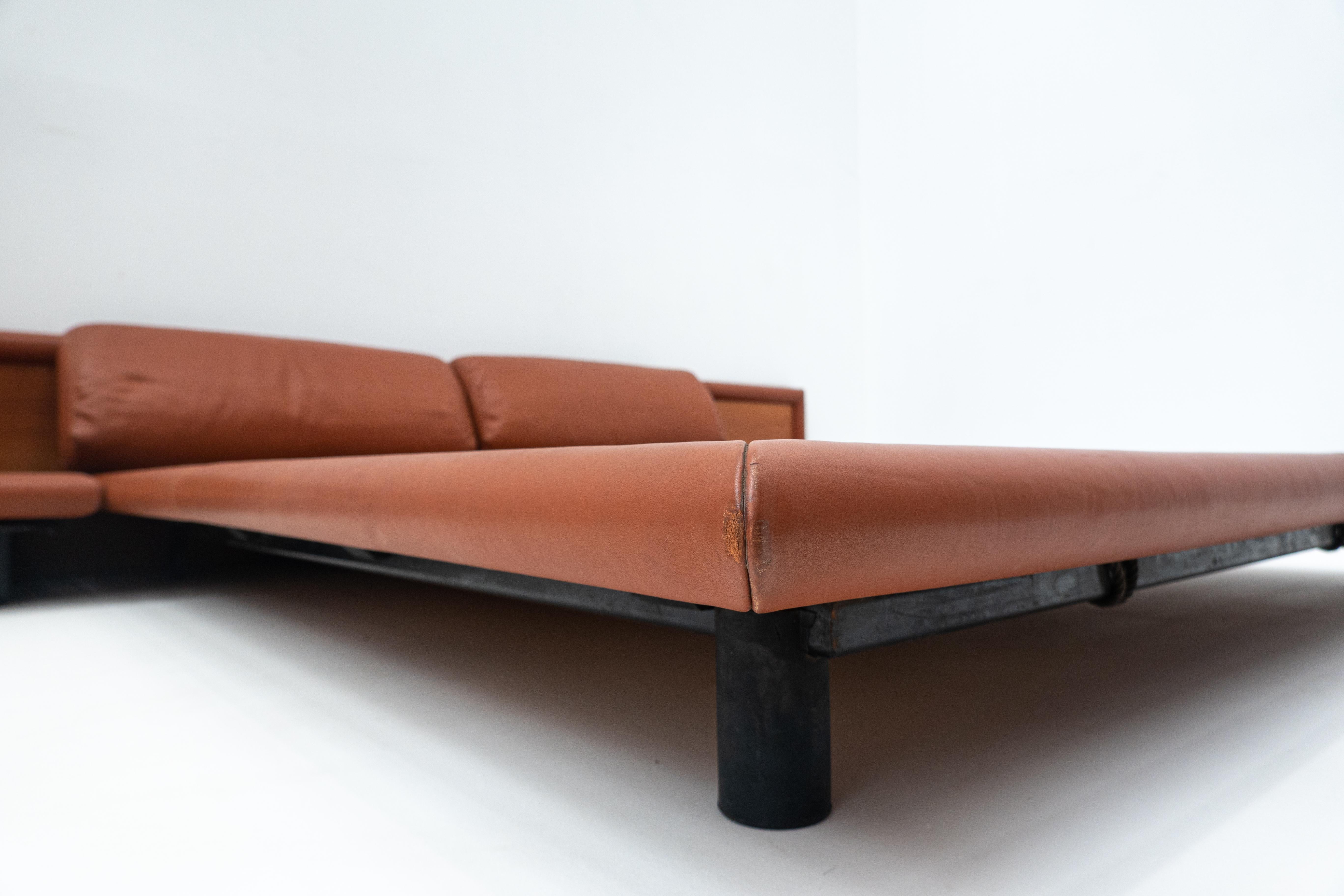 Mid-Century Modern Afra & Tobia Scarpa Cognac Leather Bed Model Morna for Molteni, Italy, 1972