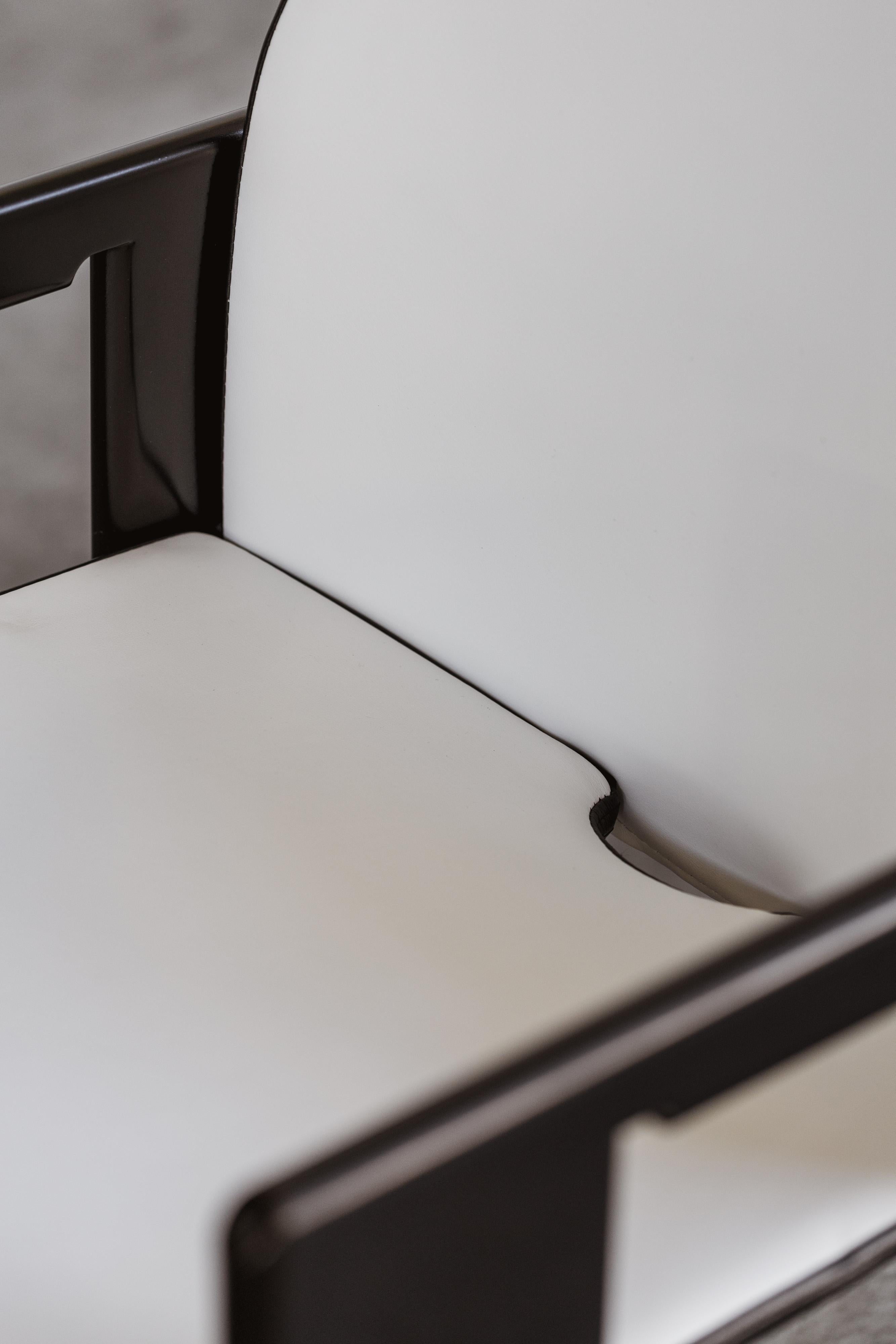 Leather Afra & Tobia Scarpa 