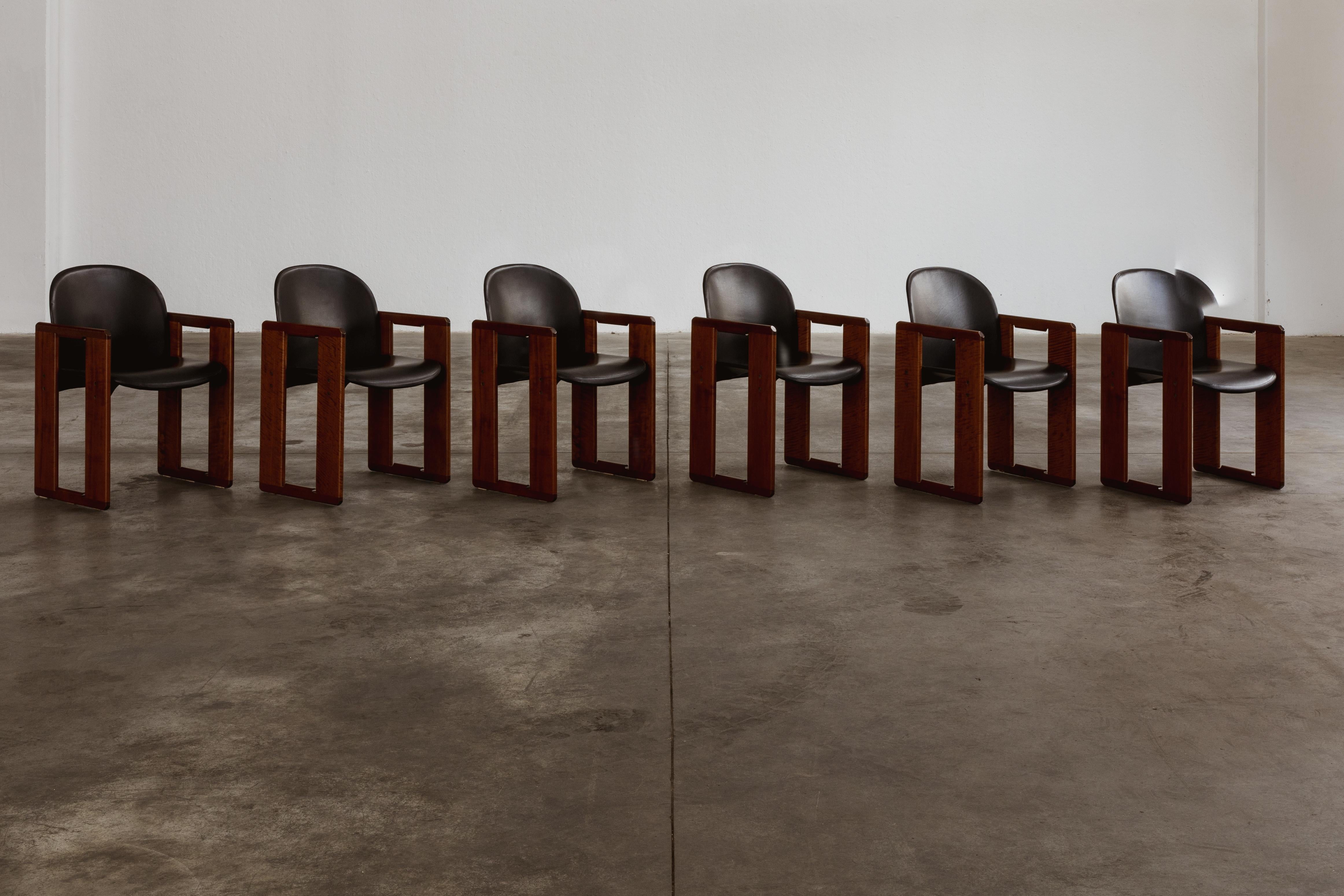 Esszimmerstühle „Dialogo“ von Afra & Tobia Scarpa für B&B Italia, 1973, 12er-Set, Set (Italienisch) im Angebot