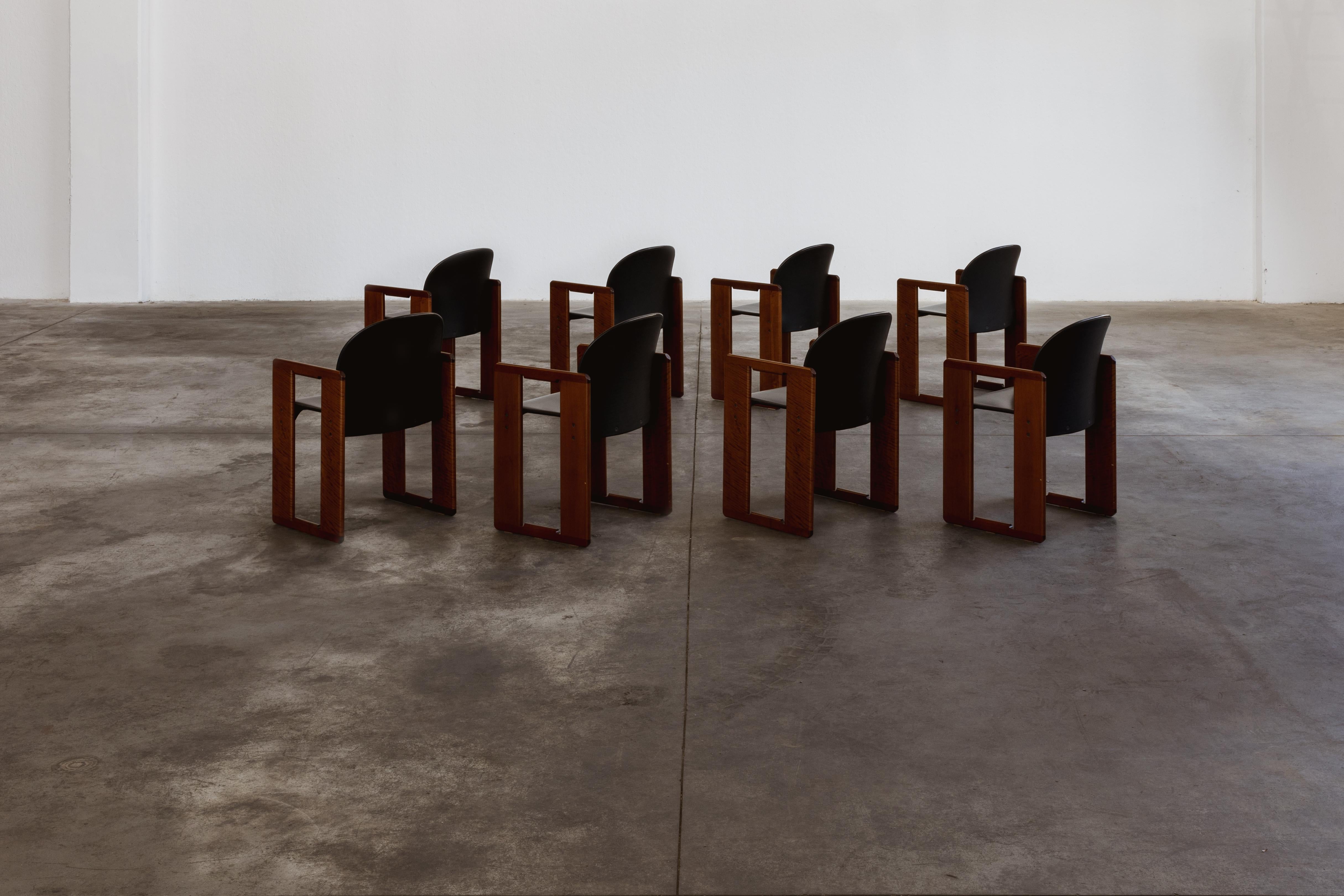 Esszimmerstühle „Dialogo“ von Afra & Tobia Scarpa für B&B Italia, 1973, 12er-Set, Set im Zustand „Gut“ im Angebot in Lonigo, Veneto