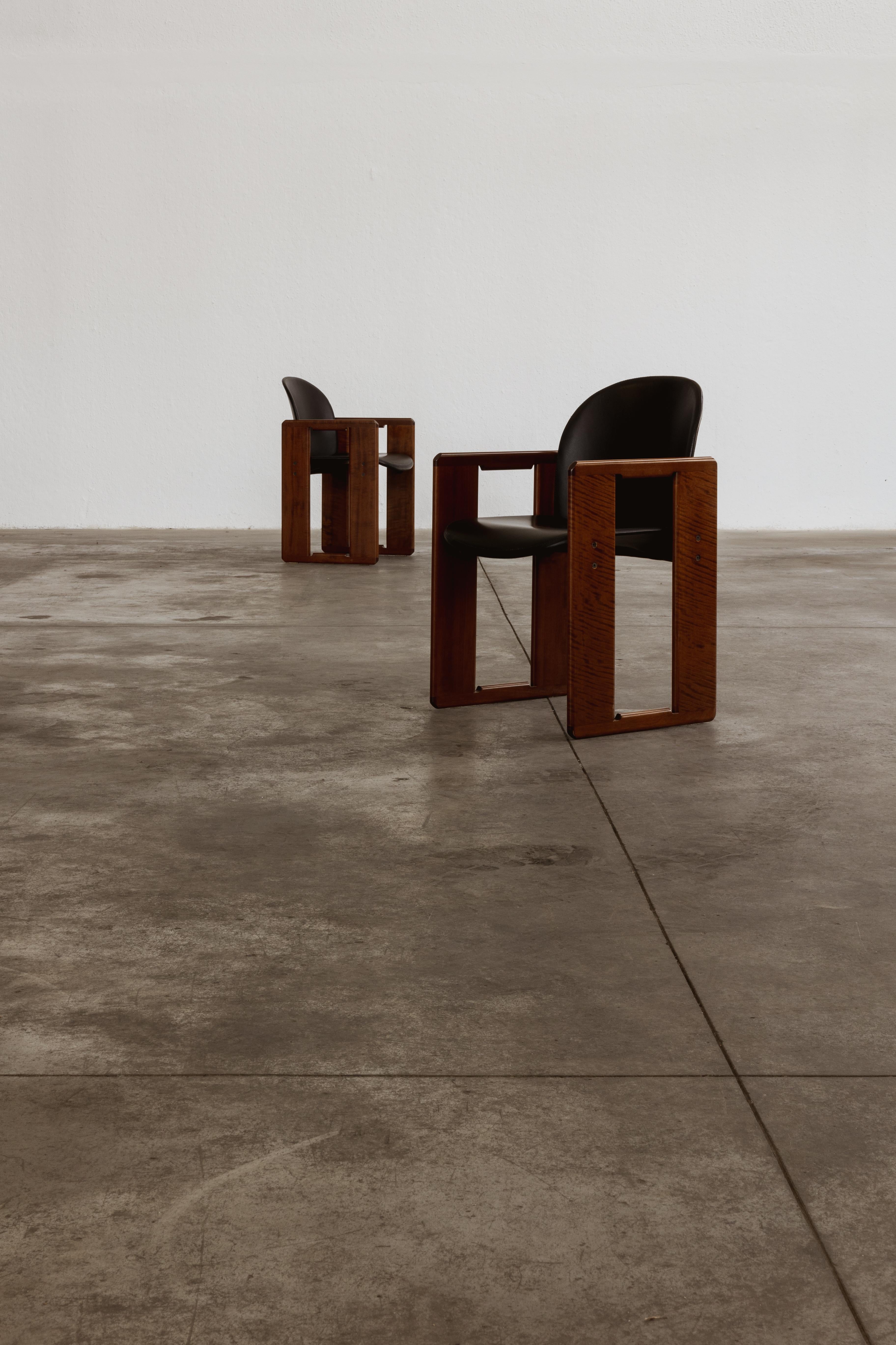 Esszimmerstühle „Dialogo“ von Afra & Tobia Scarpa für B&B Italia, 1973, 2er-Set, Set im Angebot 1