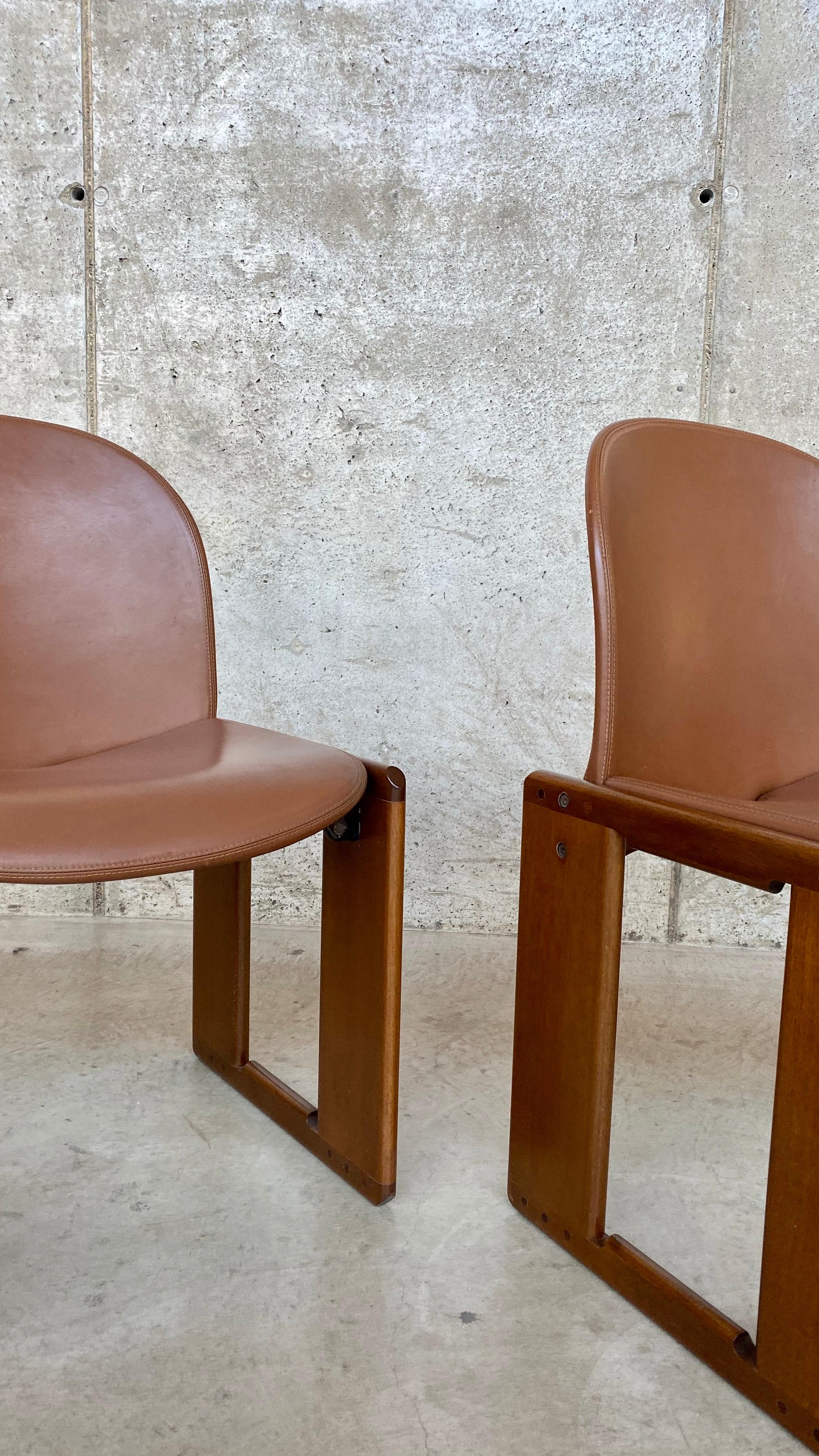 Afra & Tobia Scarpa “Dialogo” Dining Chairs for B&B Italia, 1974, Set of 4 3