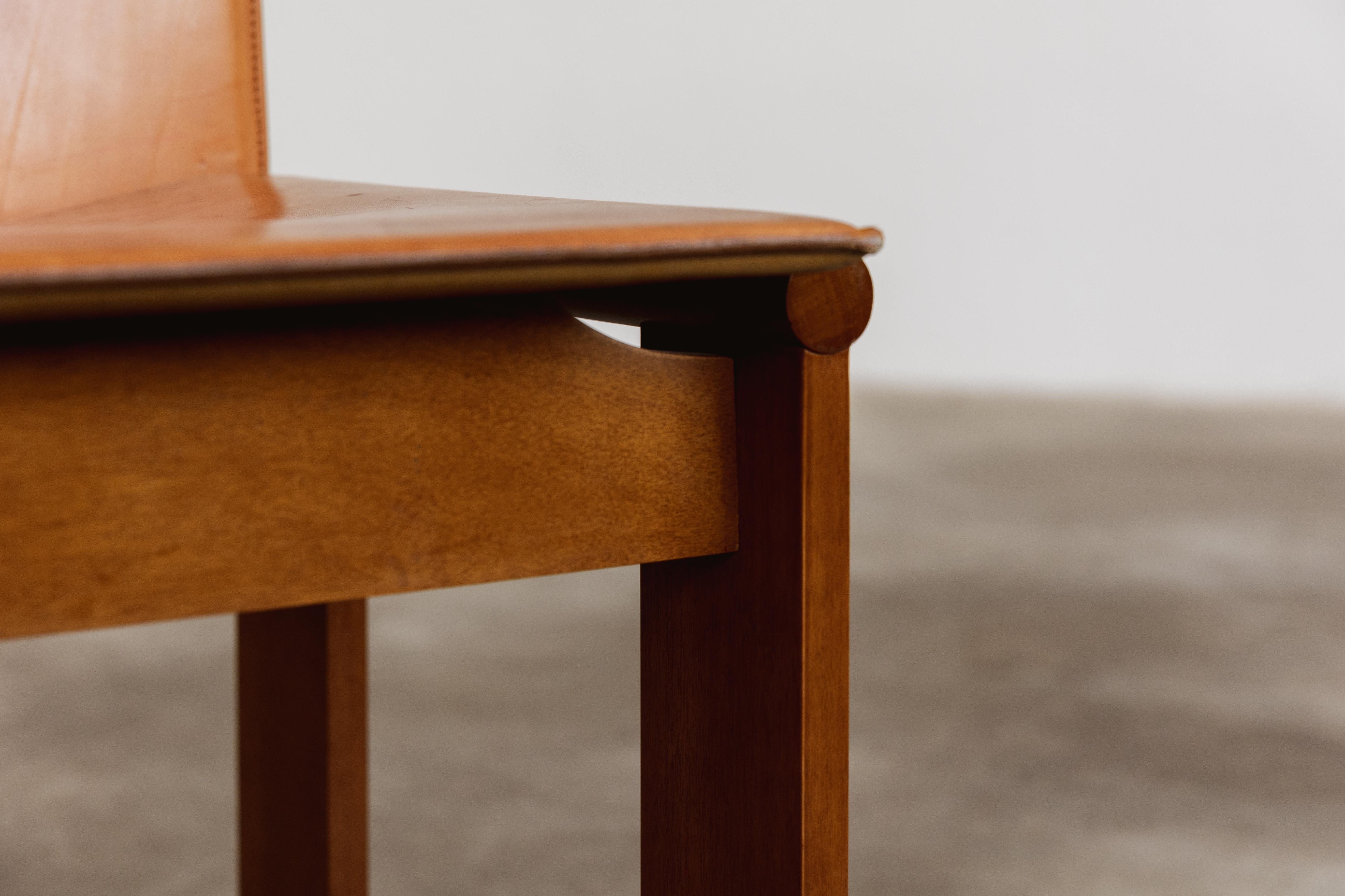Afra & Tobia Scarpa Dining Chairs for Molteni, Cognac Leather, 1974, Set of 10 For Sale 10