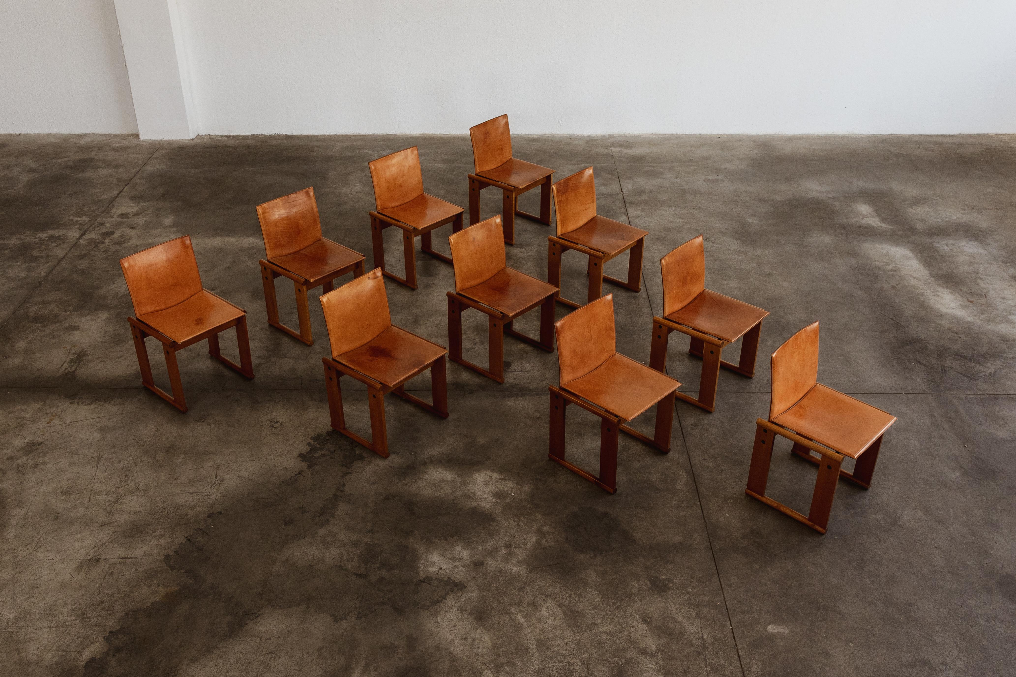 Afra & Tobia Scarpa Dining Chairs for Molteni, Cognac Leather, 1974, Set of 10 For Sale 11