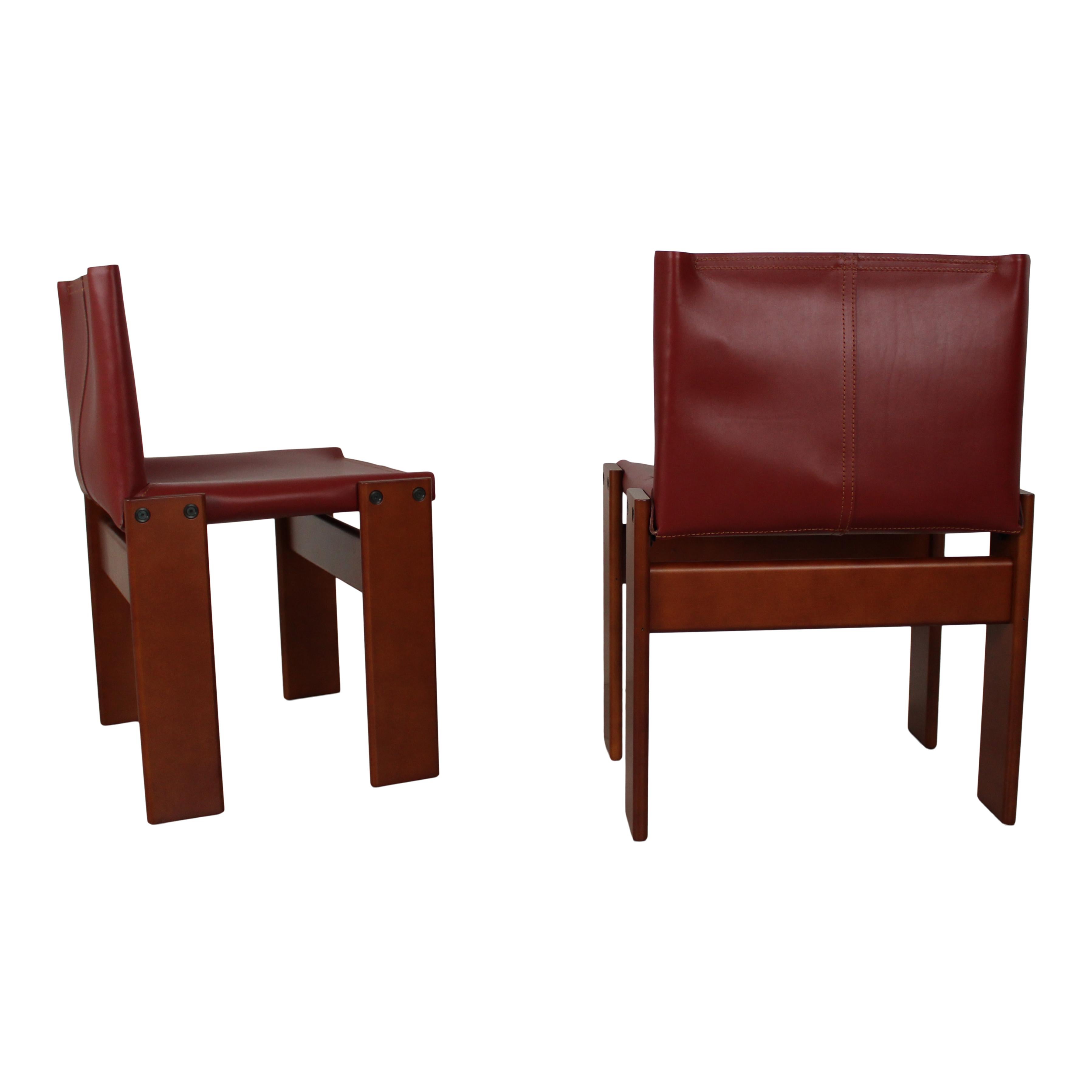 Mid-Century moderno Afra & Tobia Scarpa English Red  Sedia da pranzo Monk in pelle per Molteni, Set di 2 in vendita