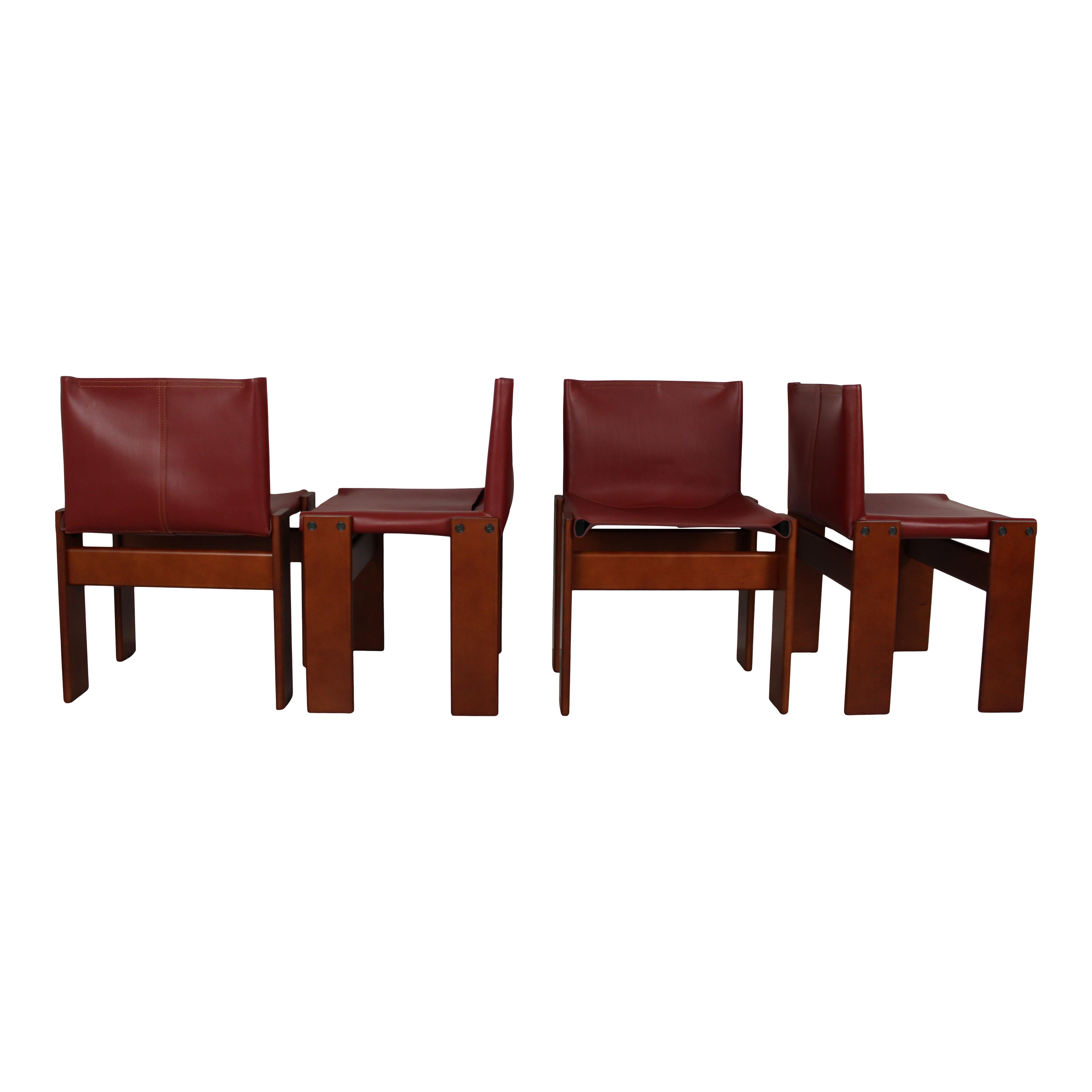 Afra & Tobia Scarpa - Rouge anglais  Chaise de salle à manger Monk en cuir pour Molteni, ensemble de 8 en vente 1