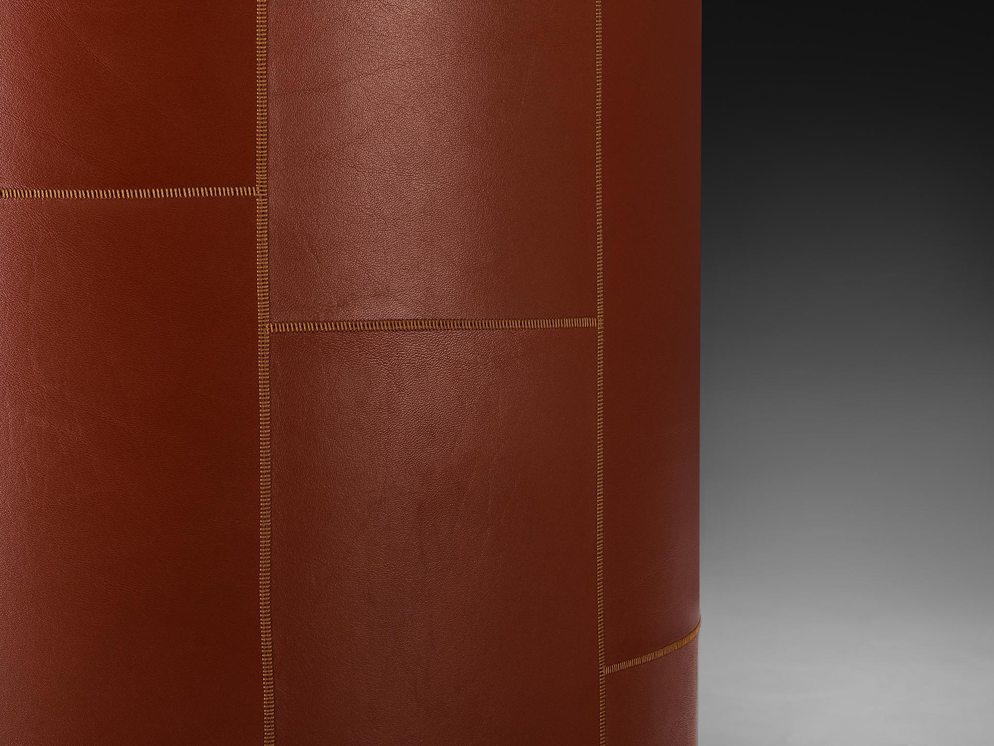 Fin du 20e siècle Afra & Tobia Scarpa pour B&B Italia Table de salle à manger 'Tobio' en travertin rouge en vente