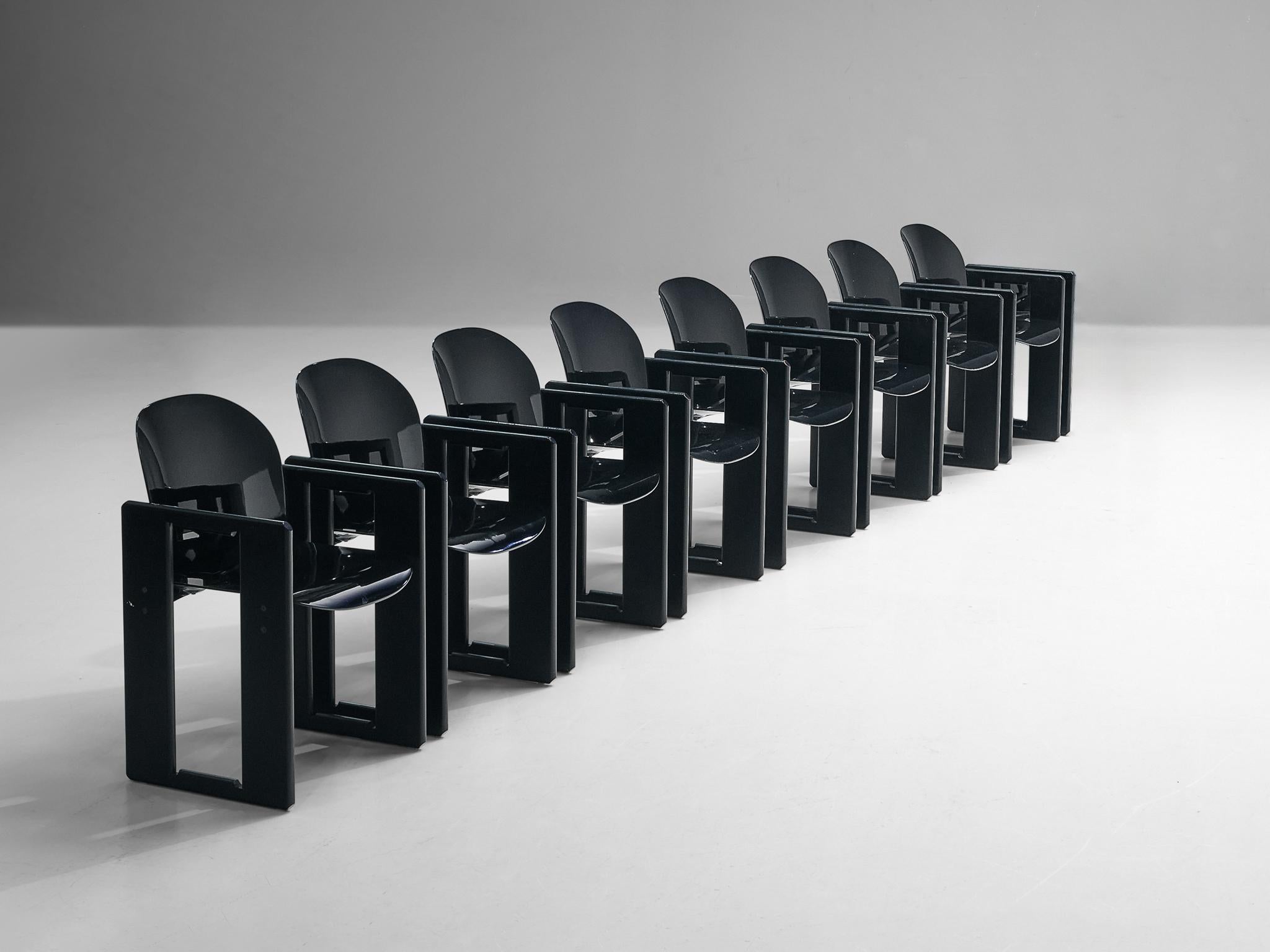 Fibre de verre Ensemble de huit chaises à manger Dialogo de Afra & Tobia Scarpa pour B&B  en vente