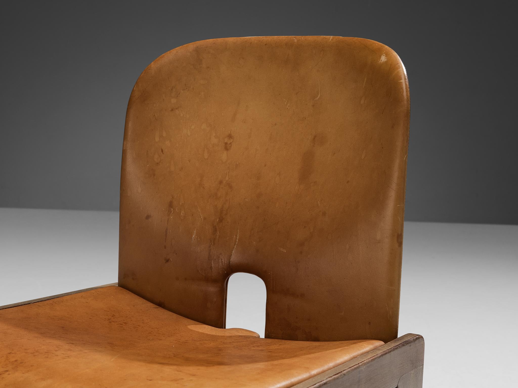Afra & Tobia Scarpa for Cassina Pair of '121' Dining Chairs in Leather 3