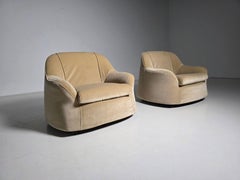 Afra & Tobia Scarpa for Cassina, pair of “Ciprea” lounge chairs, Italy, 1968