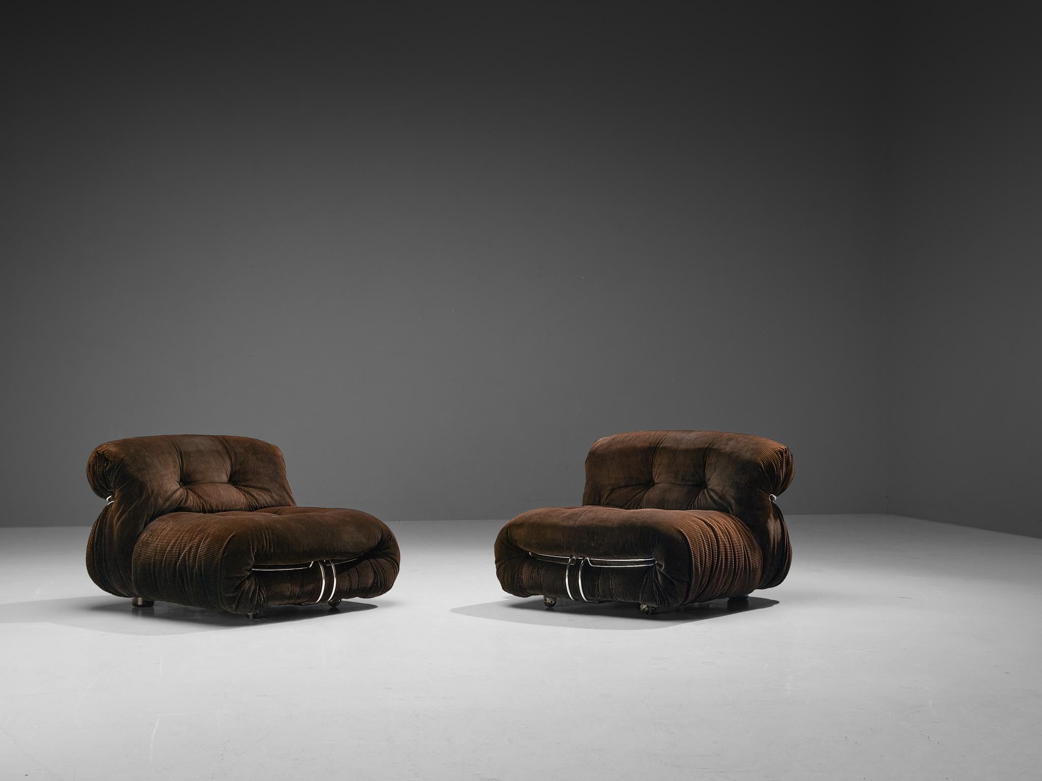 Mid-Century Modern Afra & Tobia Scarpa pour Cassina Paire de chaises longues 'Soriana' en velours côtelé en vente