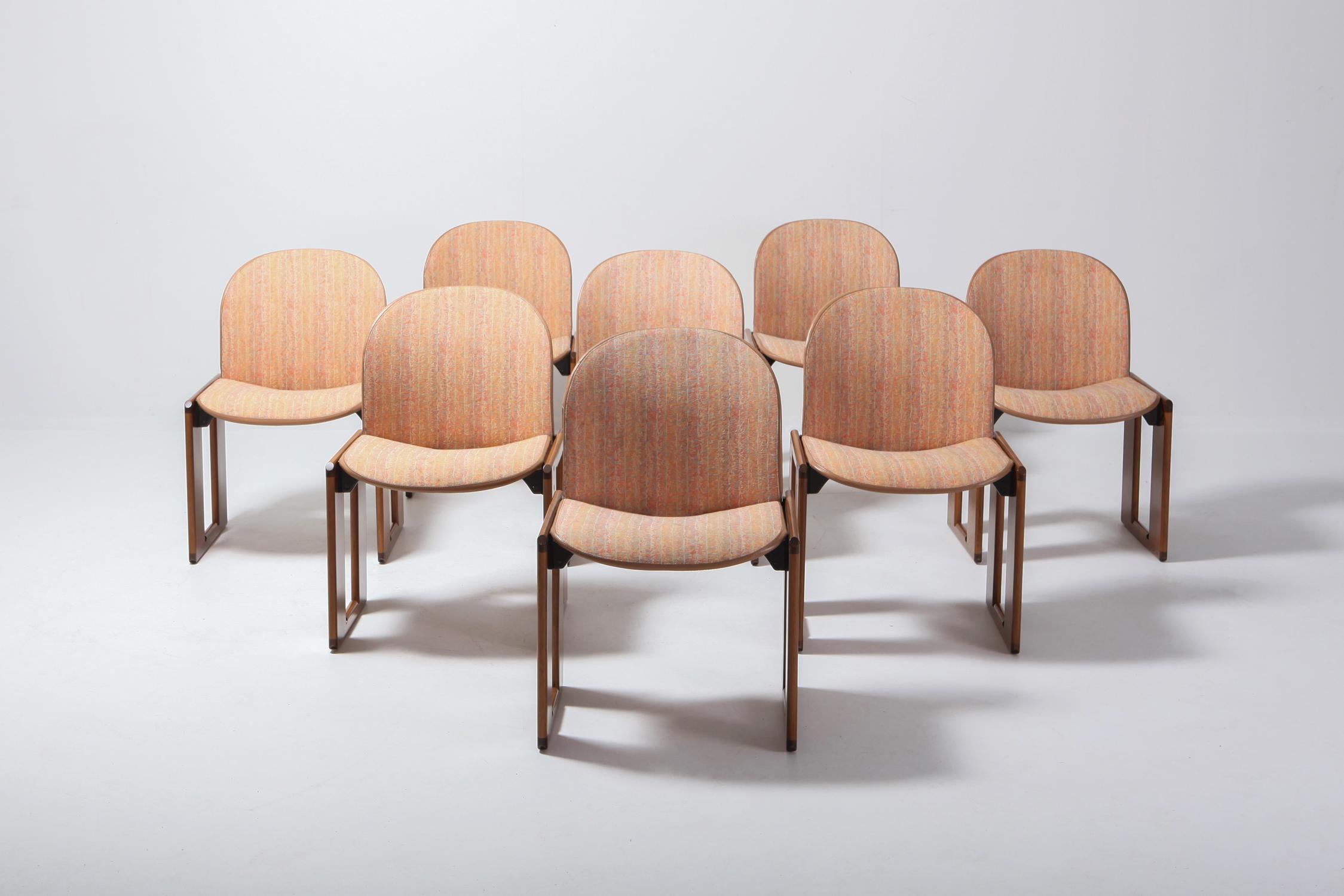 Afra & Tobia Scarpa for Cassina, Set of 8 Chairs Model 121, Wood and Walnut In Good Condition In Antwerp, BE