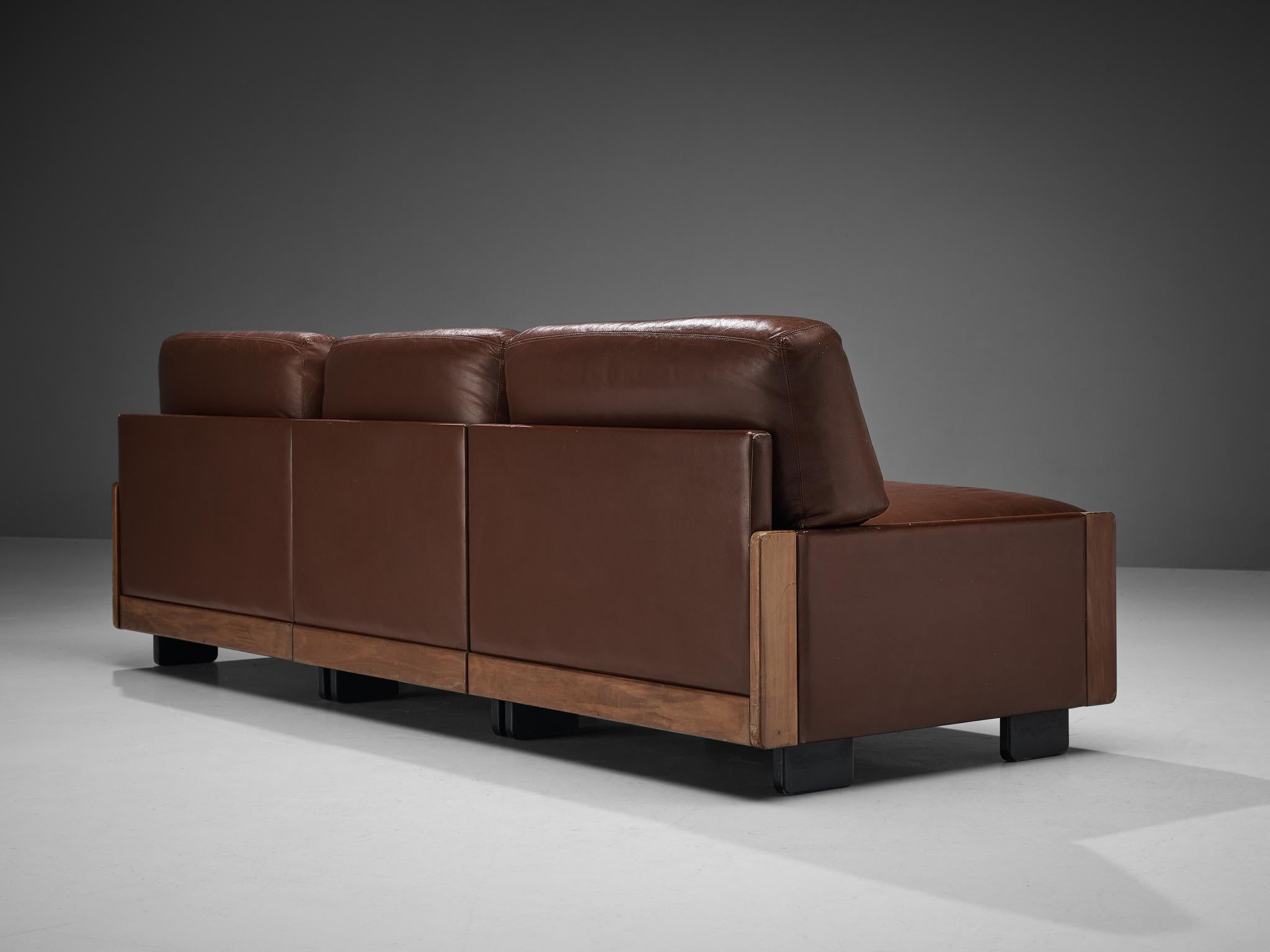 Mid-20th Century Afra & Tobia Scarpa for Cassina Sofa in Walnut and Brown Leather