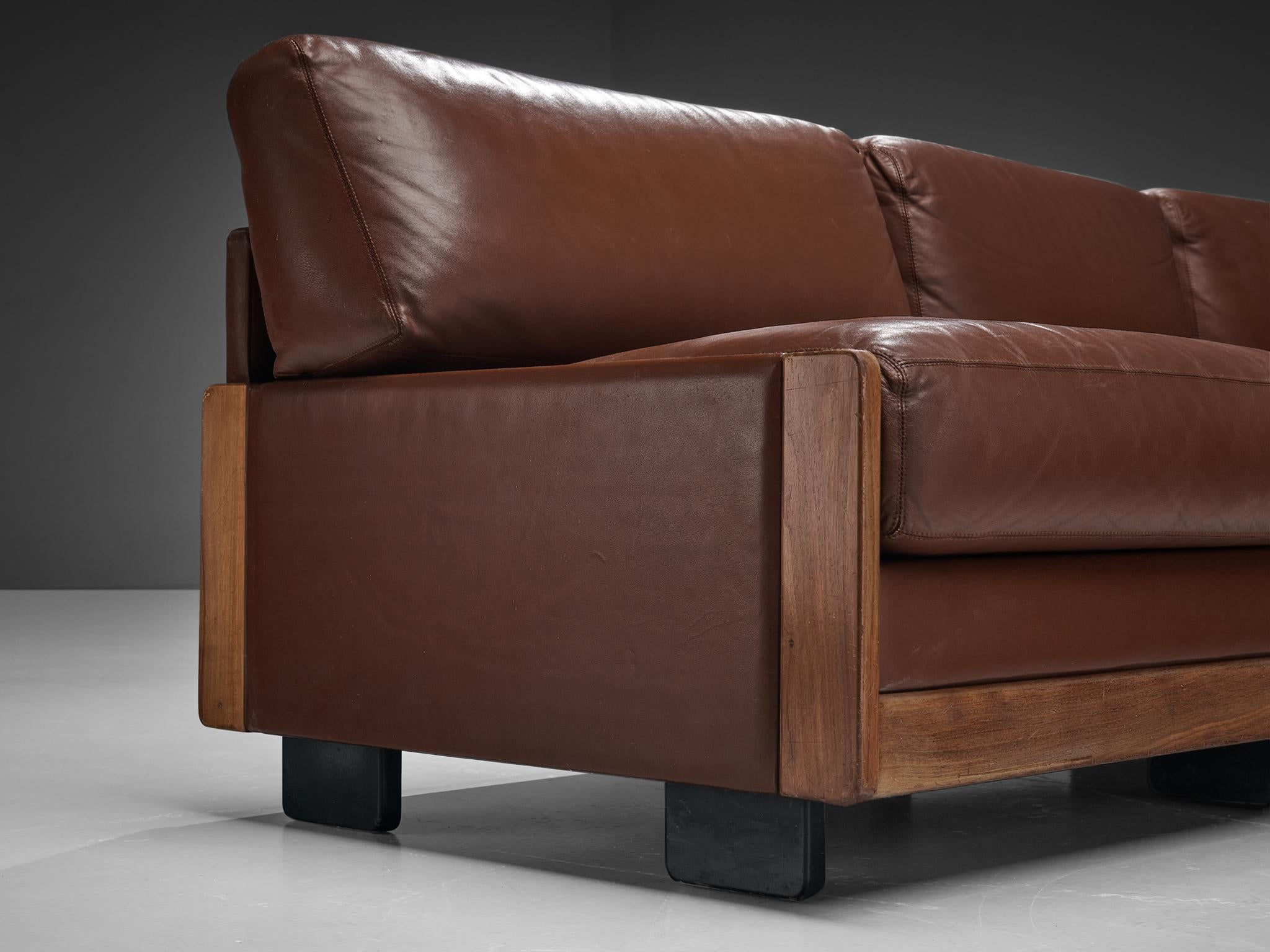 Mid-Century Modern Afra & Tobia Scarpa for Cassina Sofa in Walnut and Brown Leather  For Sale
