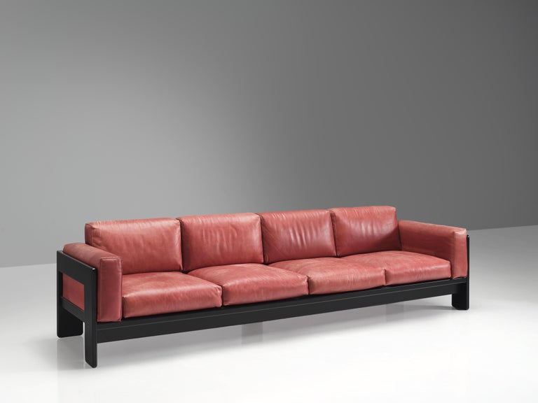 Afra & Tobia Scarpa for Knoll, 'Bastiano' sofa, leather, lacquered wood, Italy, design 1962 

This delicate sofa truly intensifies the experience of sitting itself and is a standout in any modern room. This four-seat sofa is well-designed featuring