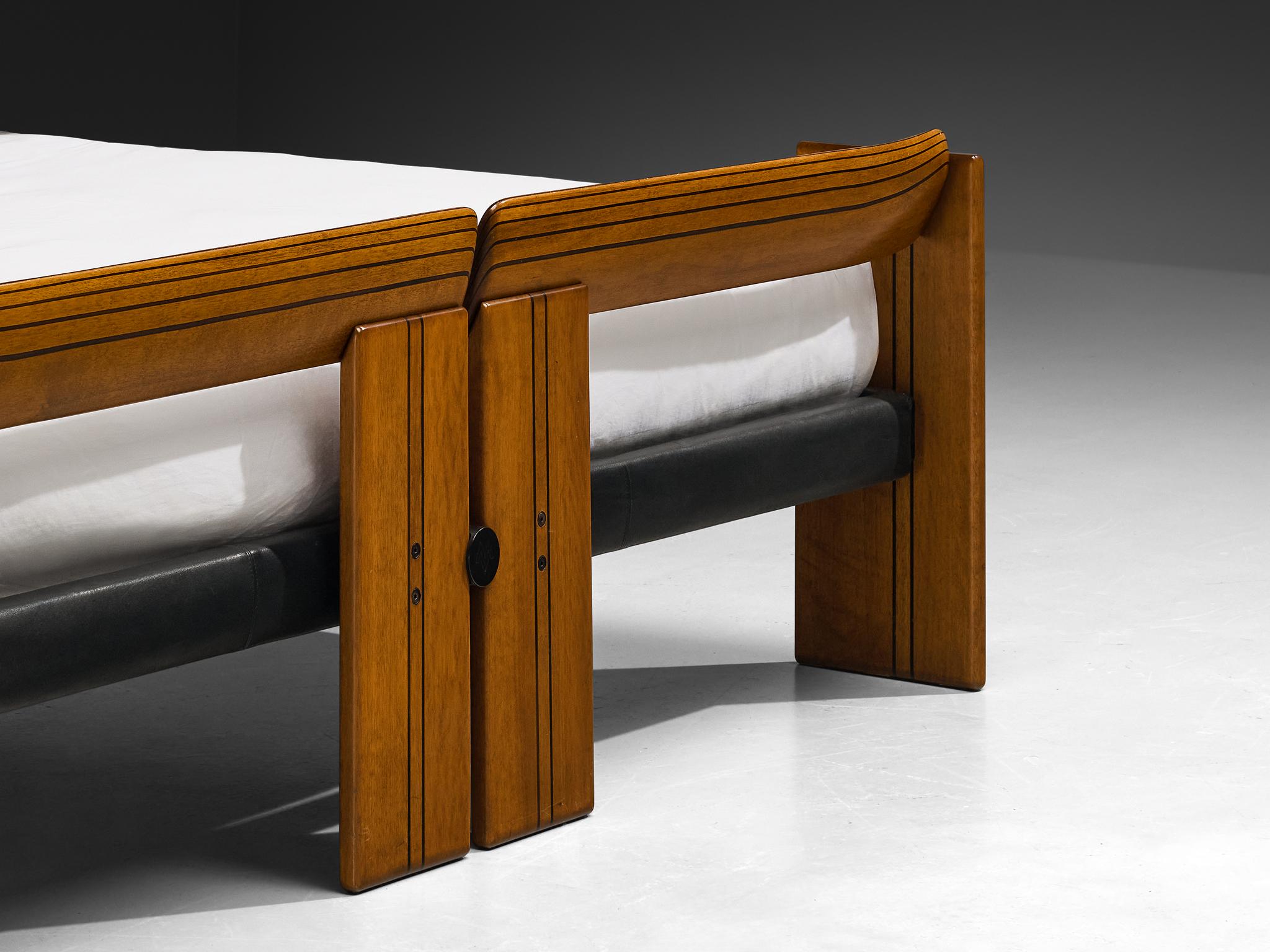 Afra & Tobia Scarpa for Maxalto 'Artona' King Bed in Walnut For Sale 1