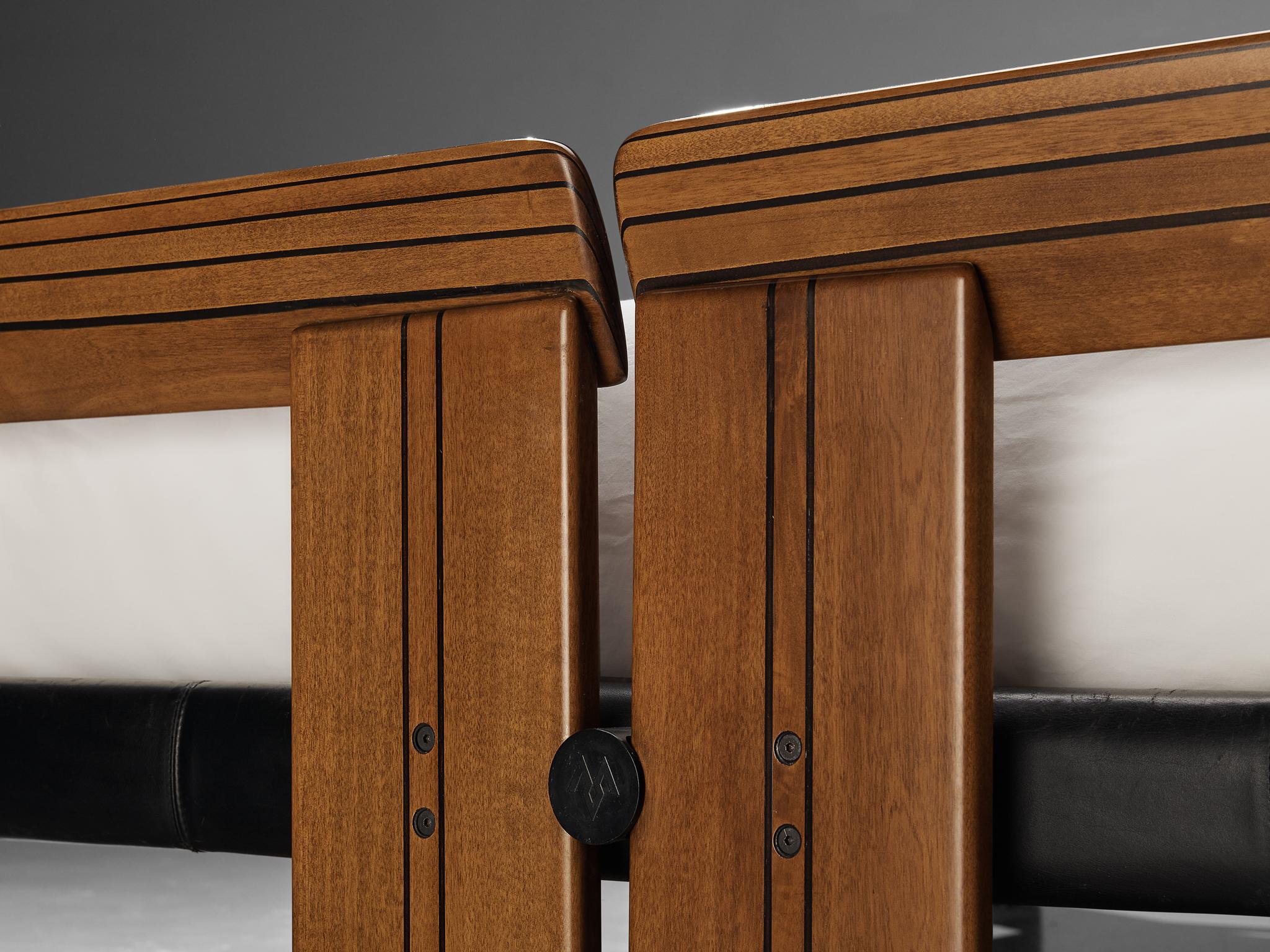 Afra & Tobia Scarpa for Maxalto 'Artona' King Bed in Walnut In Good Condition In Waalwijk, NL