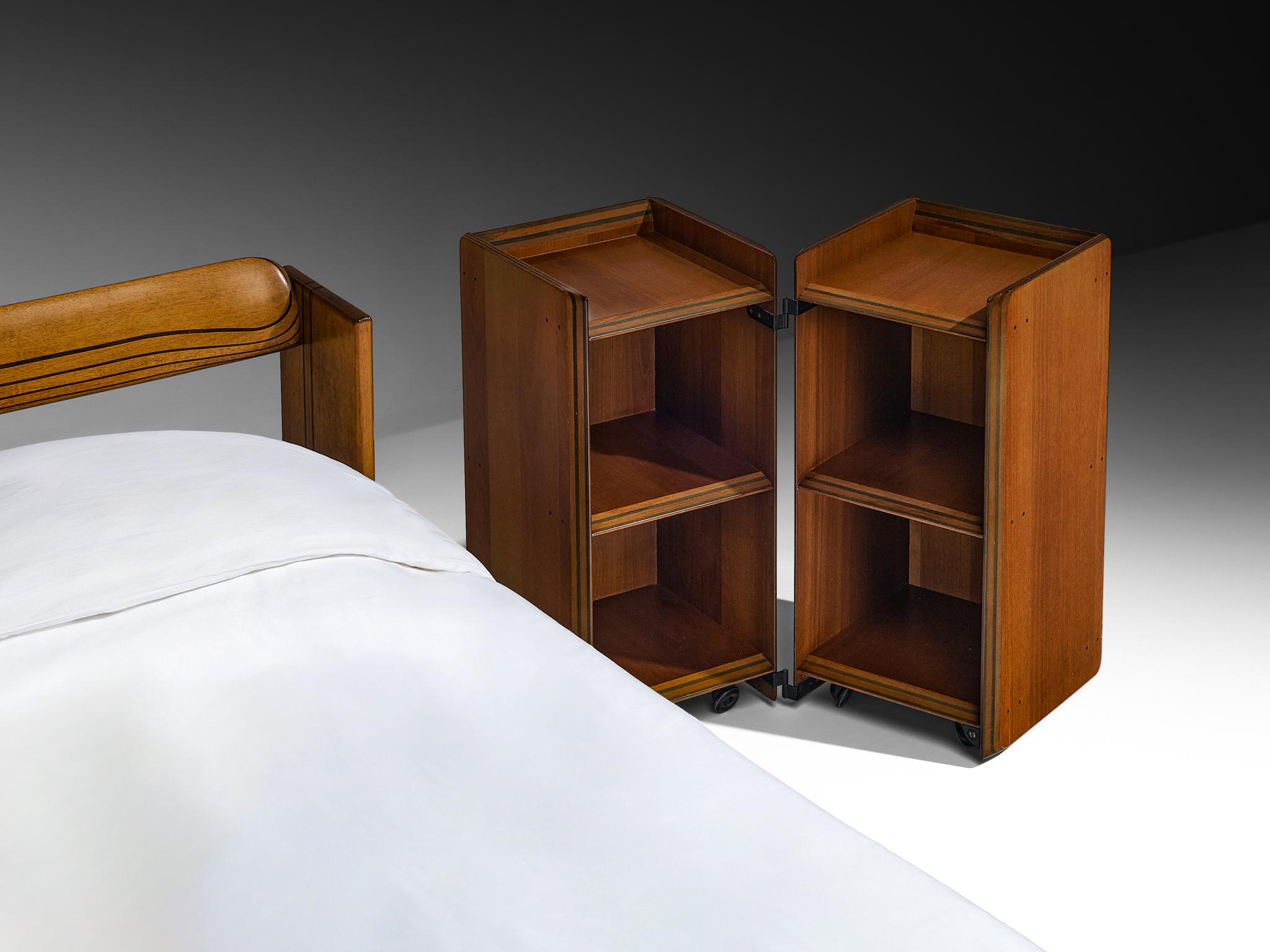 Italiano Afra & Tobia Scarpa per Maxalto Letto King Artona con Comodini in vendita