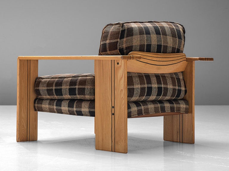 Fabric Afra & Tobia Scarpa for Maxalto 'Artona' Lounge Chair in Walnut