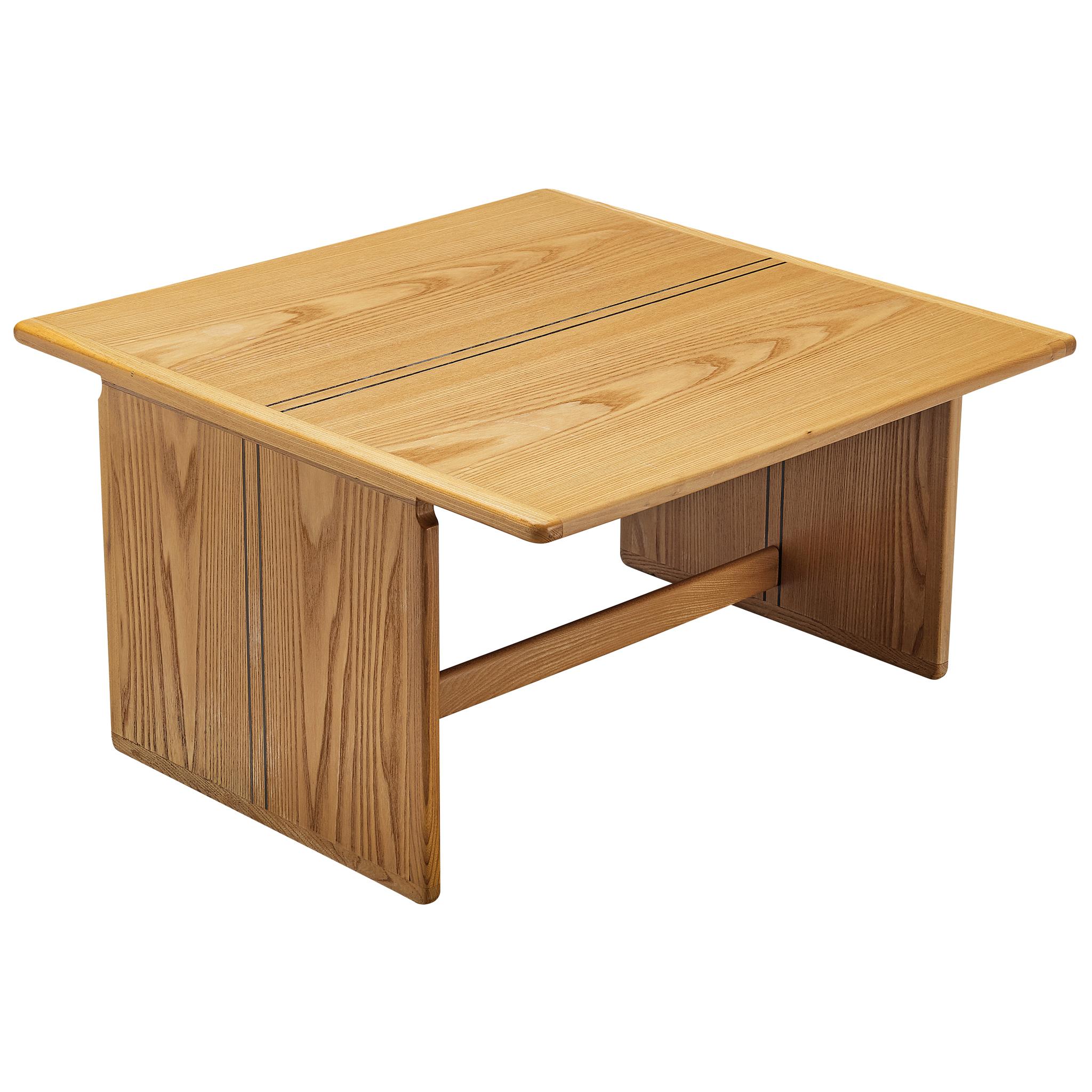 Afra 
Tobia Scarpa for Maxalto 
Artona
 Side Table in Ash im Angebot