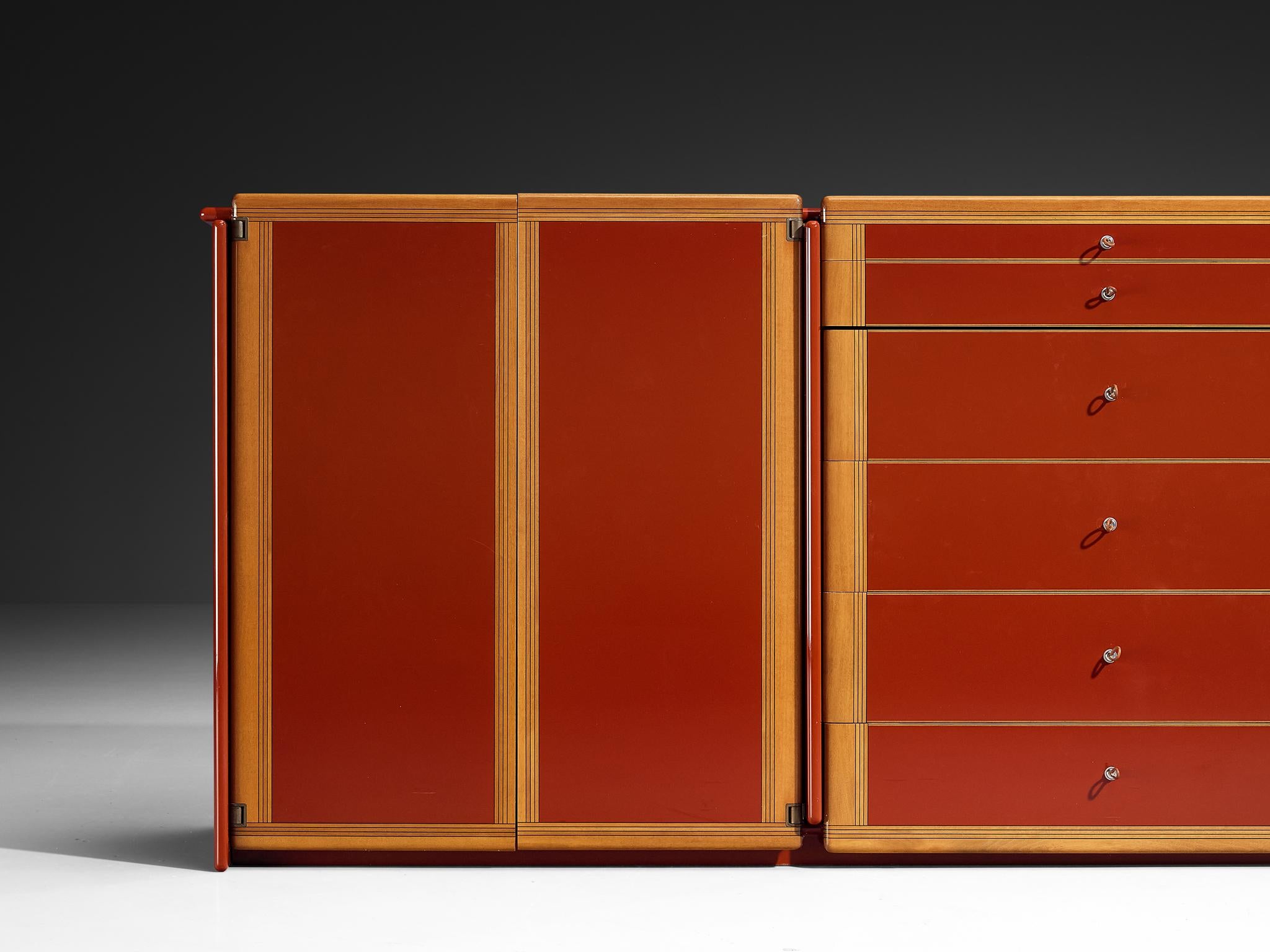 Fin du 20e siècle Afra & Tobia Scarpa for Maxalto 'Artona' Buffet laqué rouge et noyer