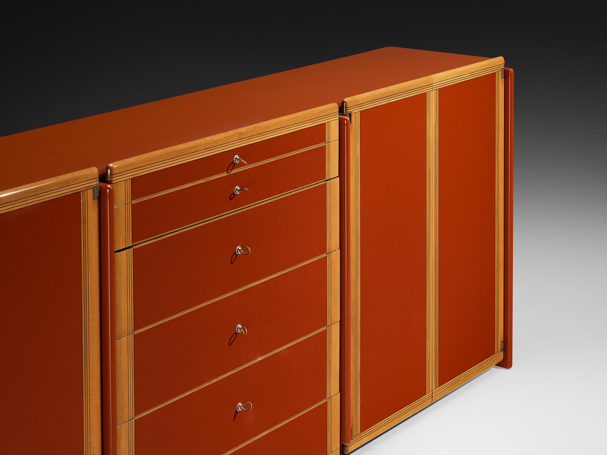 Bois Afra & Tobia Scarpa for Maxalto 'Artona' Buffet laqué rouge et noyer