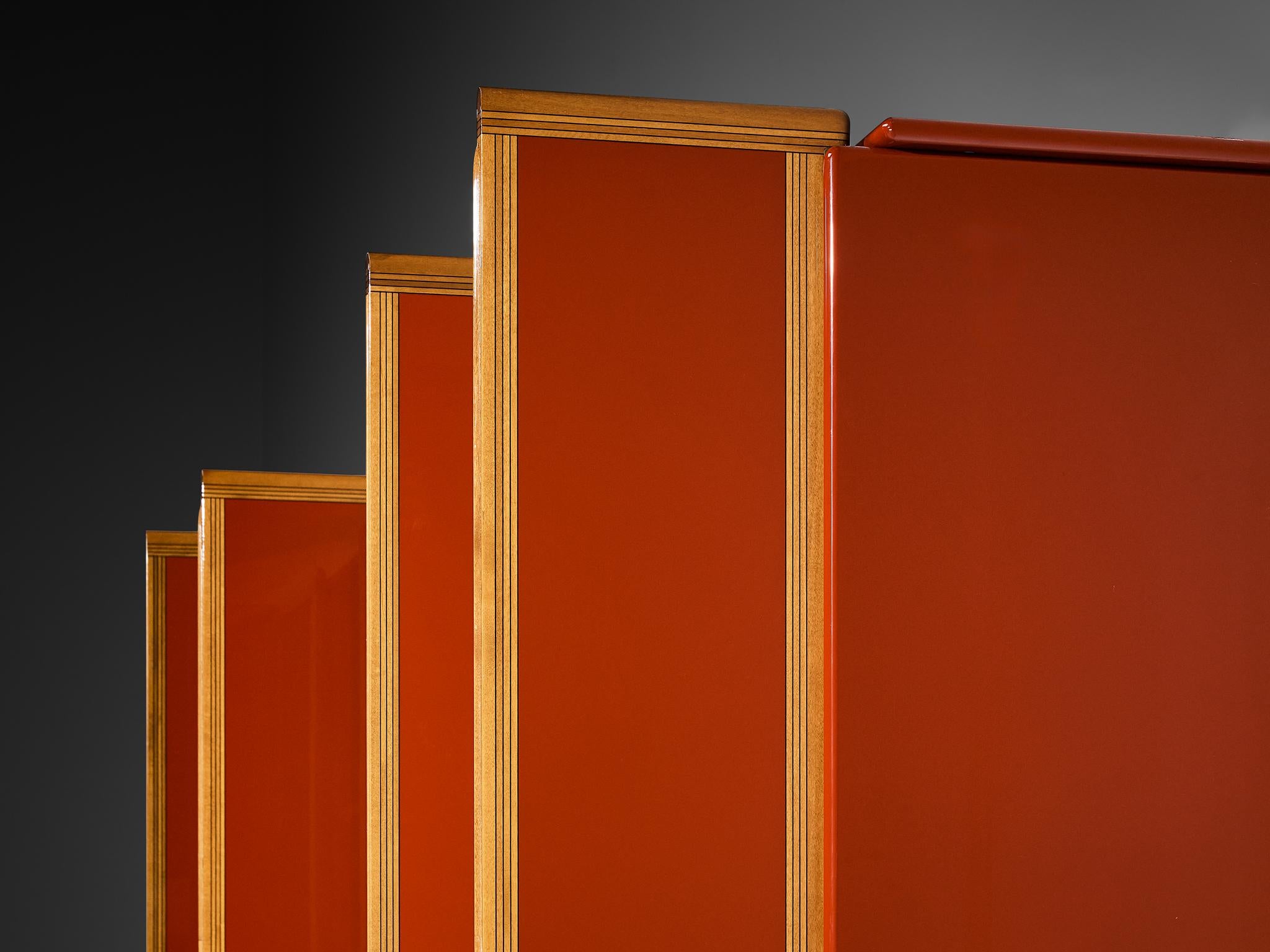 Große Vitrine oder Sideboard „Artona“ von Afra & Tobia Scarpa für Maxalto in Rot im Zustand „Gut“ im Angebot in Waalwijk, NL