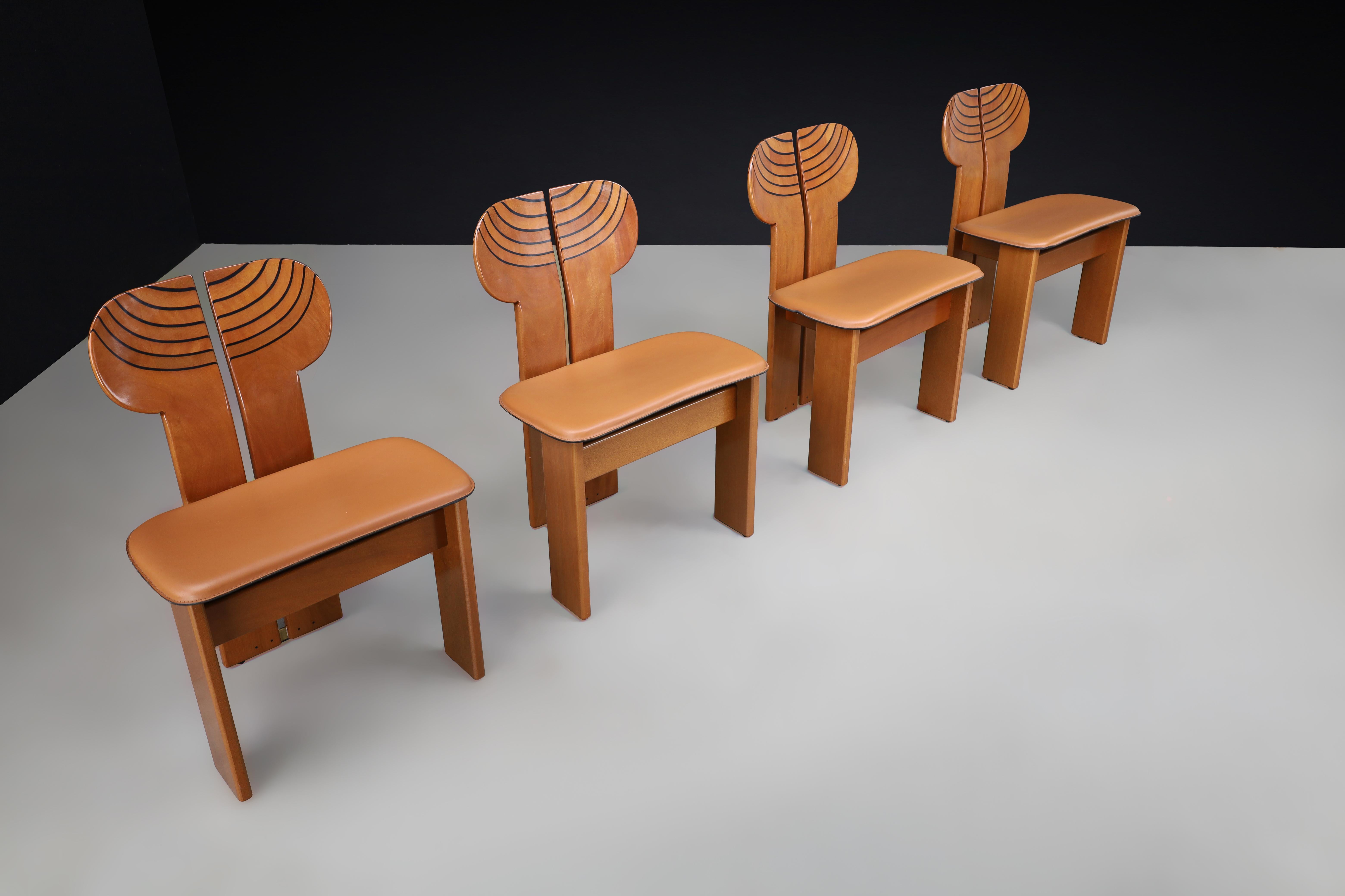 Afra & Tobia Scarpa for Maxalto Set of eight 'Africa' Dining Chairs Italy, 1975 For Sale 8