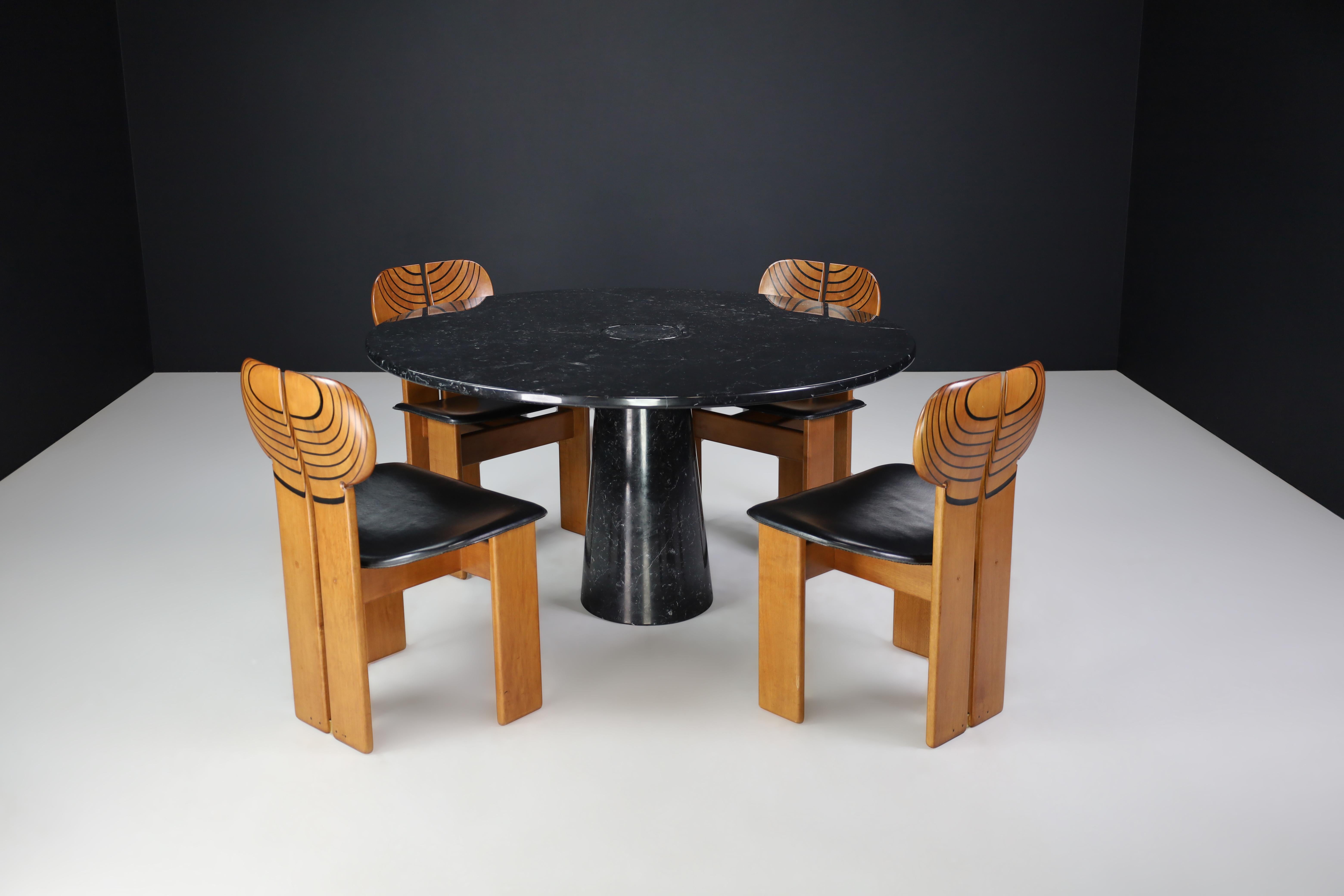 Afra & Tobia Scarpa for Maxalto Set of four 'Africa' Dining Chairs Italy, 1975 10