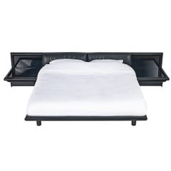 Afra & Tobia Scarpa pour Molteni 'Morna' Grand lit avec tables de nuit