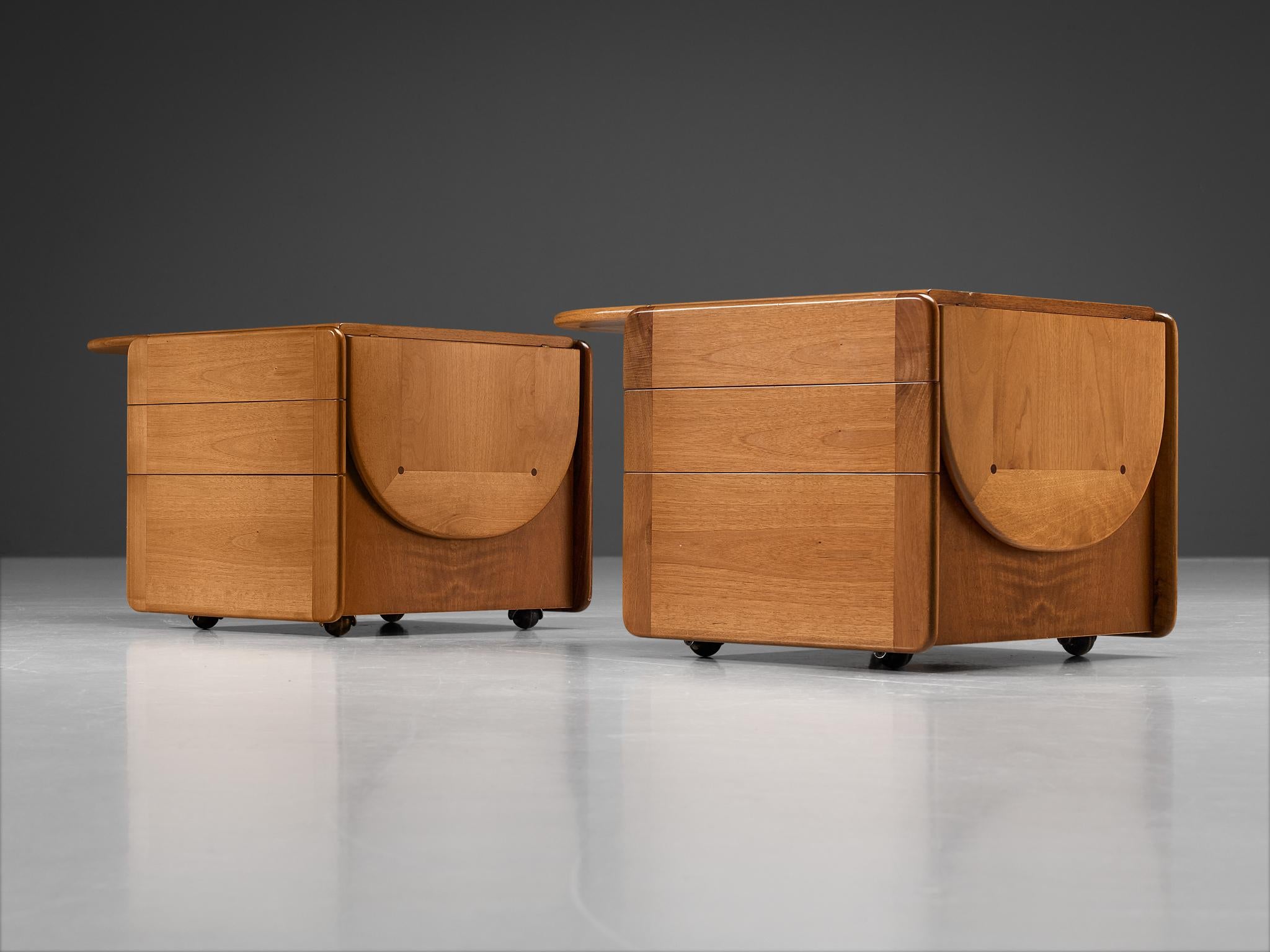 Afra & Tobia Scarpa for Molteni Pair of Nightstands in Walnut 4