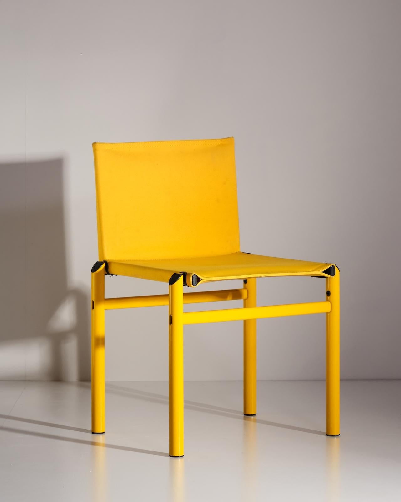 c.1980s
Beine aus Eisen, gelber Originalstoff
W52 x H77 x D45 cm
Sitzhöhe 44 cm
