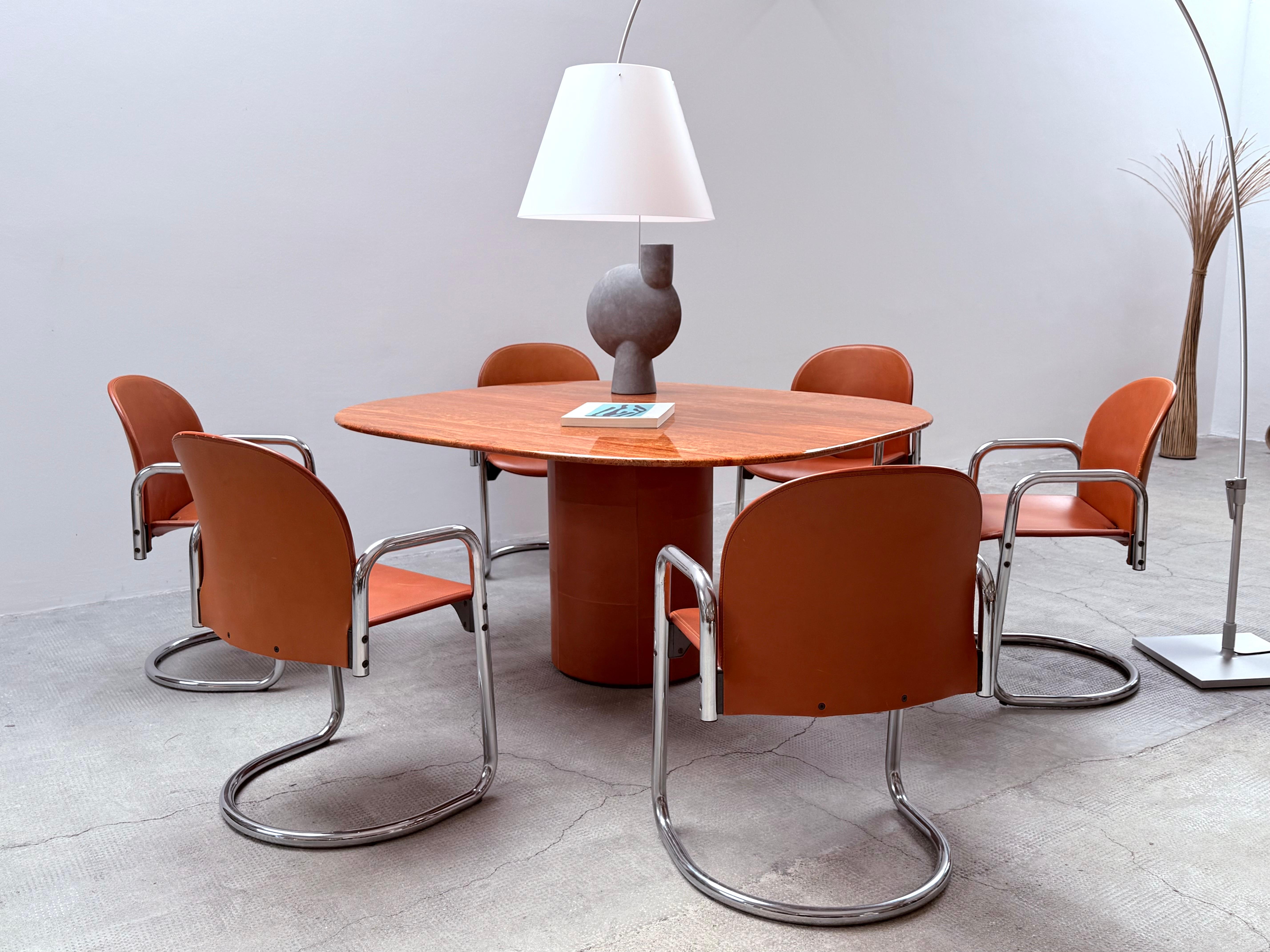 Afra & Tobia Scarpa für B&B Italia Travertin Esstisch & 6 Stühle, Italien 1974 en vente 11