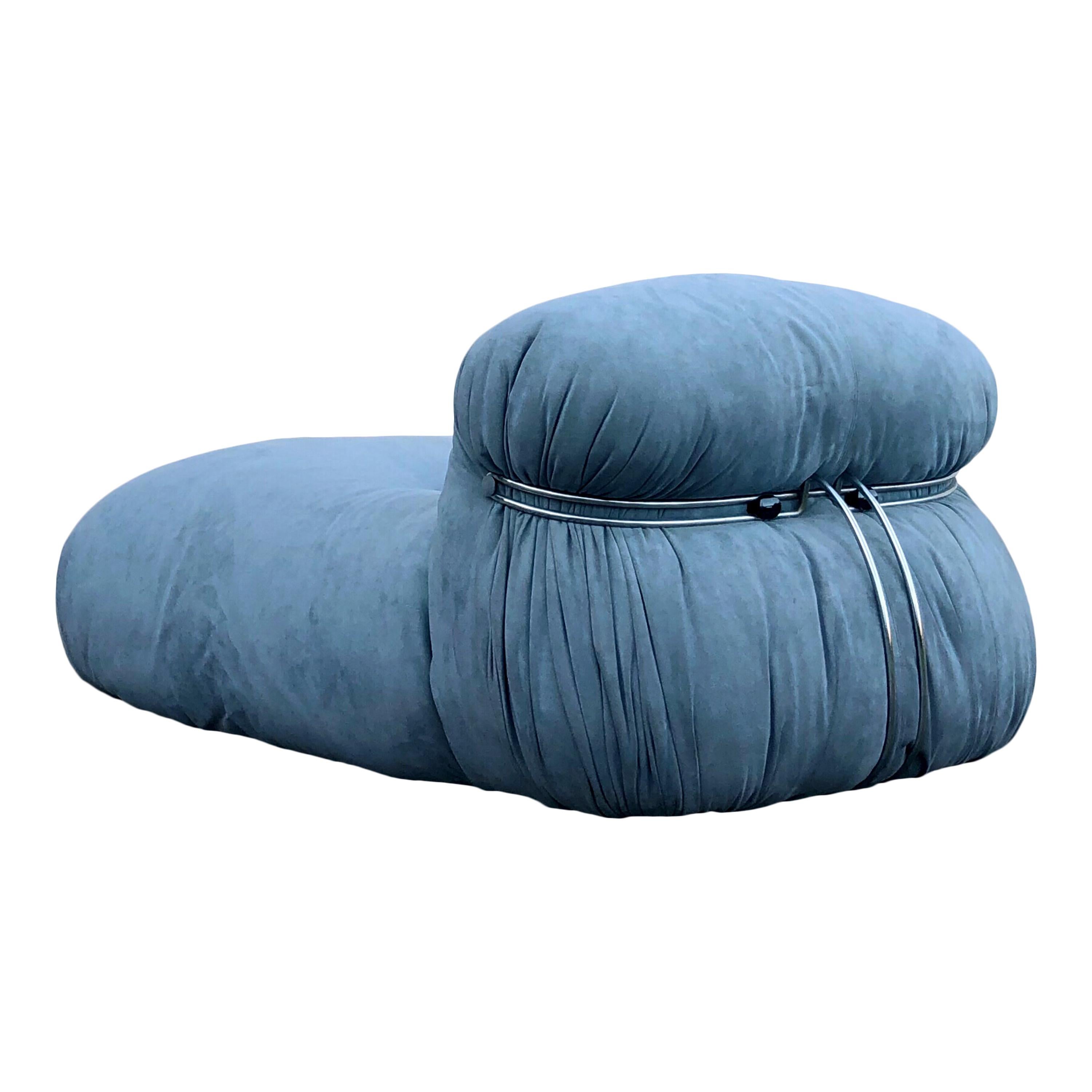Afra & Tobia Scarpa Hellblauer Alcantara Soriana Liegesessel für Cassina, 1969 (Space Age) im Angebot