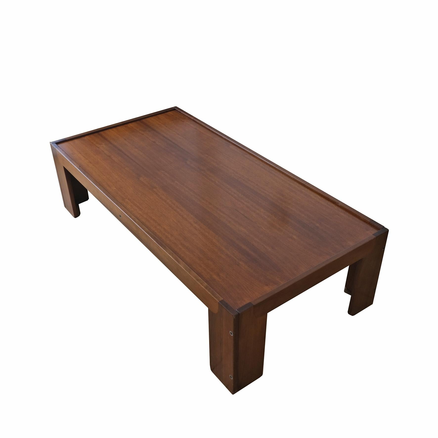Modern Afra & Tobia Scarpa, Low Table, Model 771, Cassina, 1960s