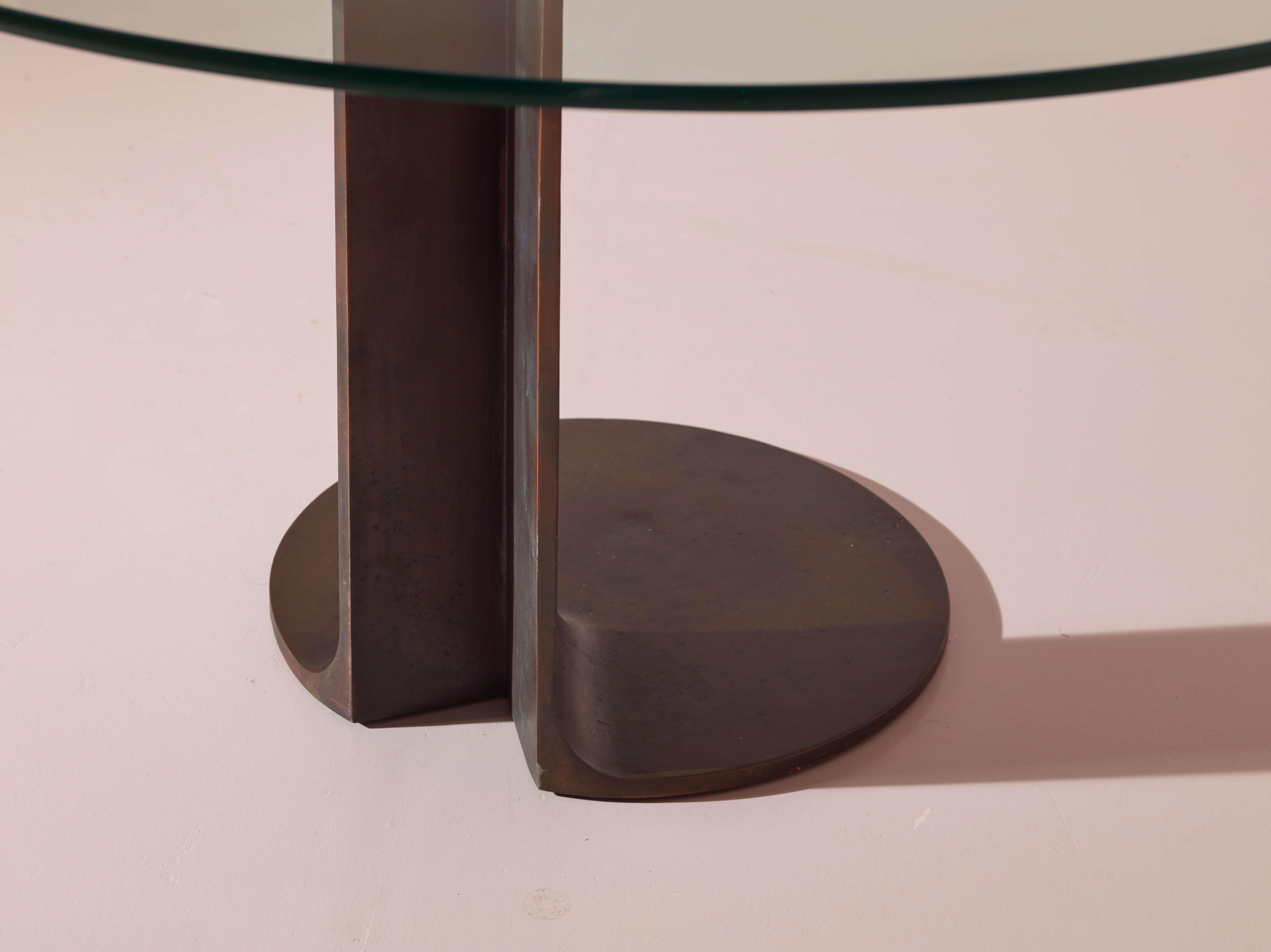 Runder Tisch aus Metall und Glas von Afra & Tobia Scarpa, Modell Tl59 von Poggi, Italien 1970er Jahre (Gegossen)