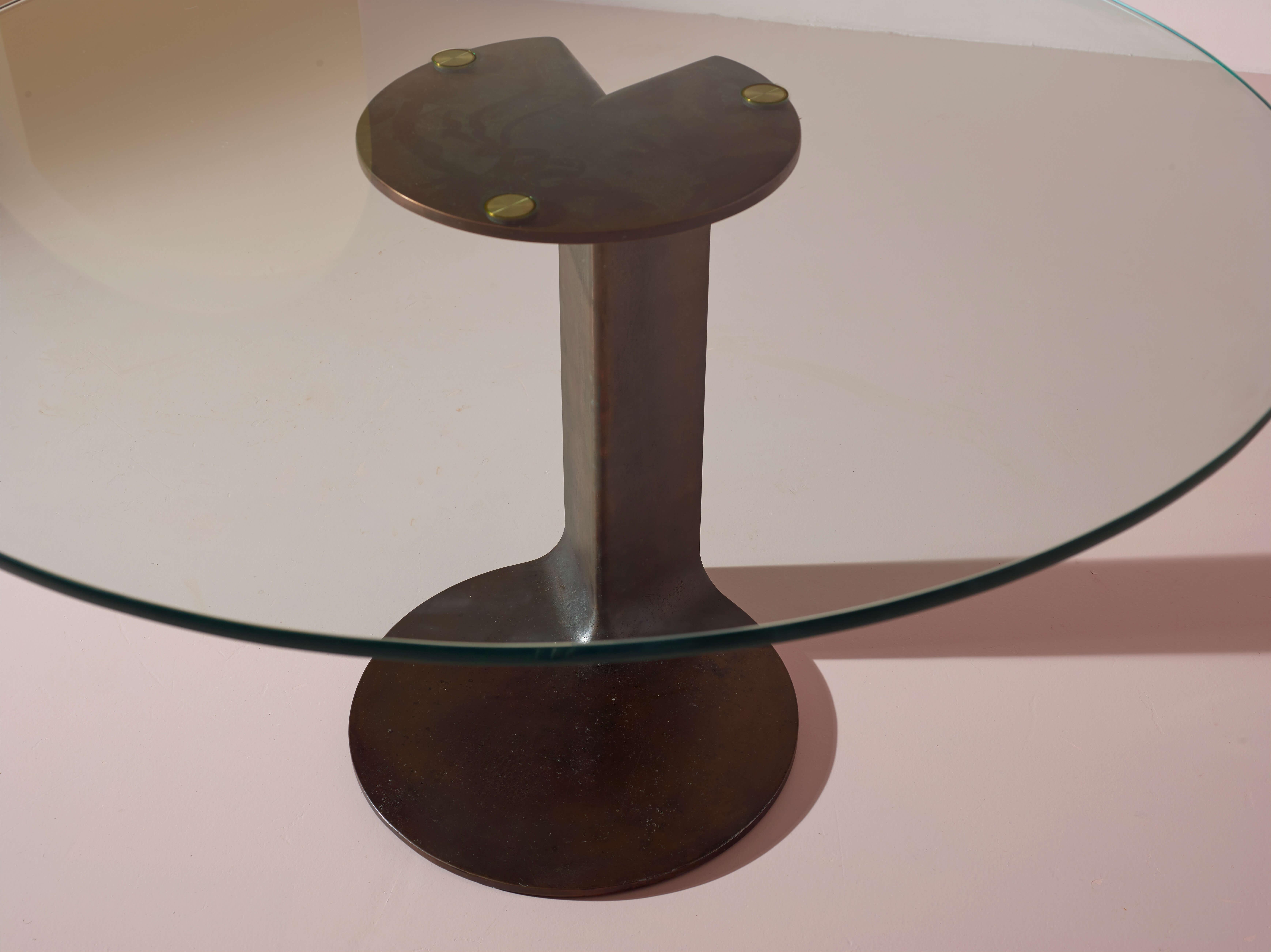 Runder Tisch aus Metall und Glas von Afra & Tobia Scarpa, Modell Tl59 von Poggi, Italien 1970er Jahre (Ende des 20. Jahrhunderts)
